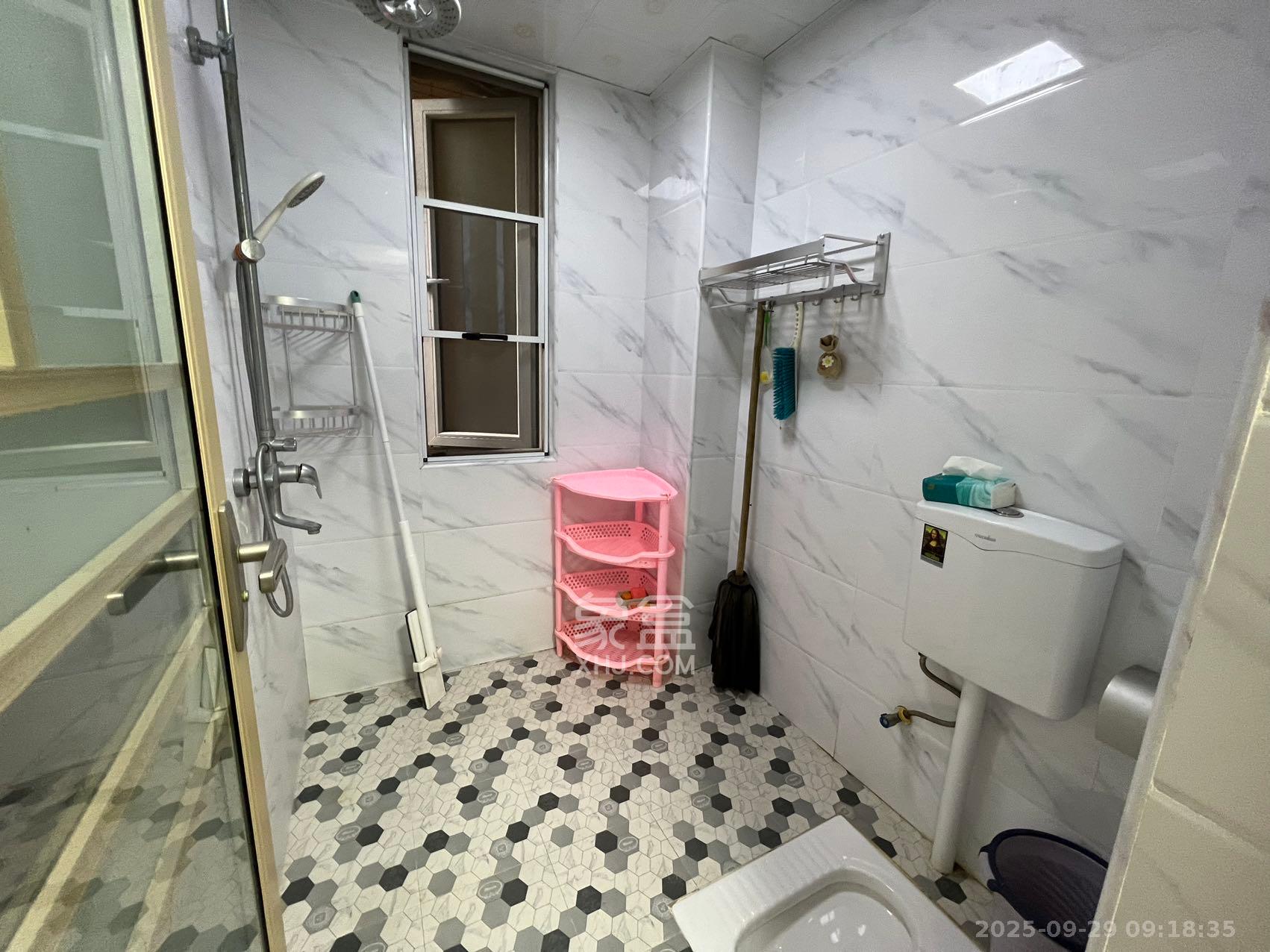 金地格林公馆  3室2厅1卫    2600.0元/月室内图