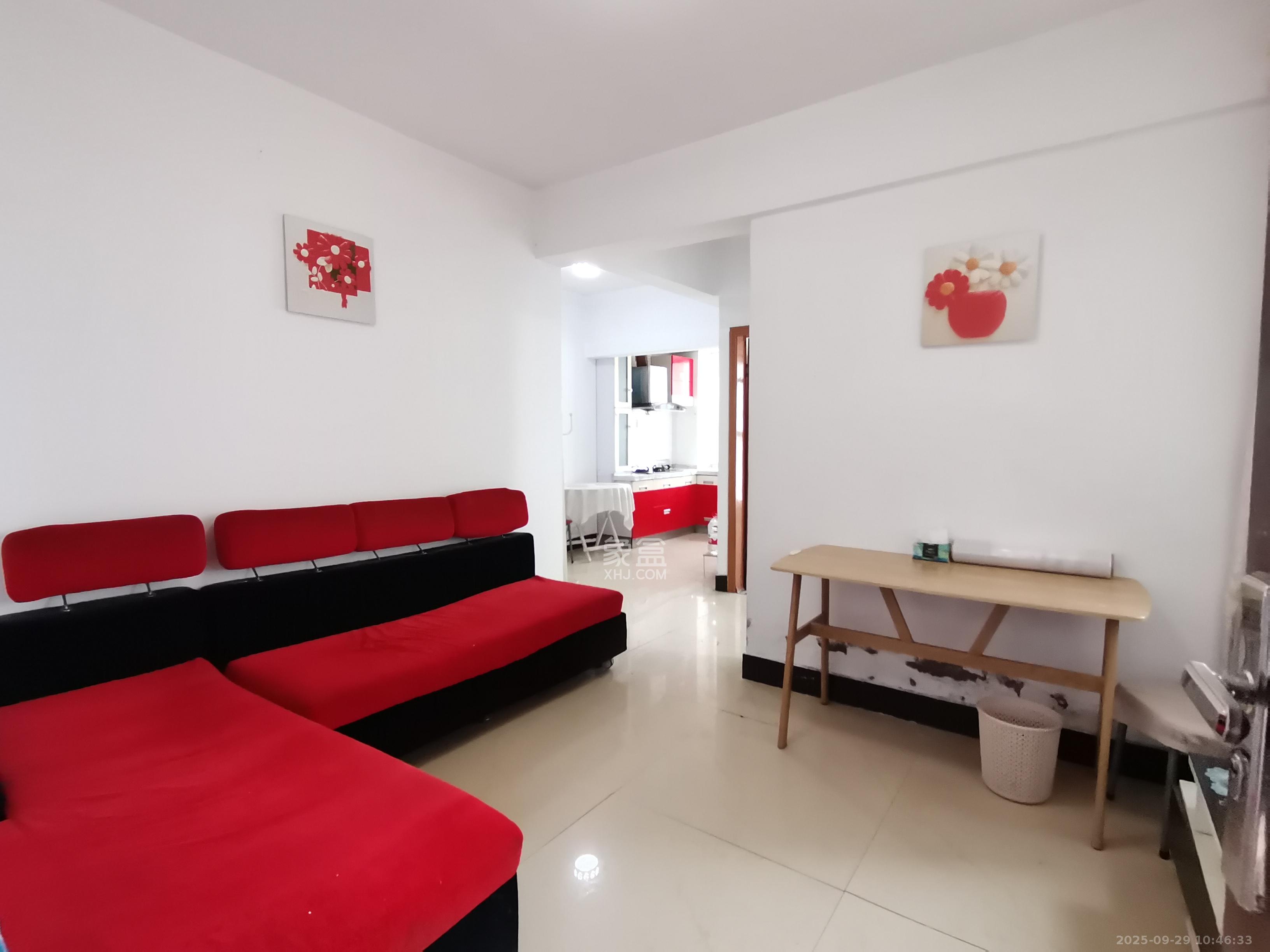 层上观邸  1室2厅1卫    1500.0元/月 层上观邸  1室2厅1卫    1500.0元/月