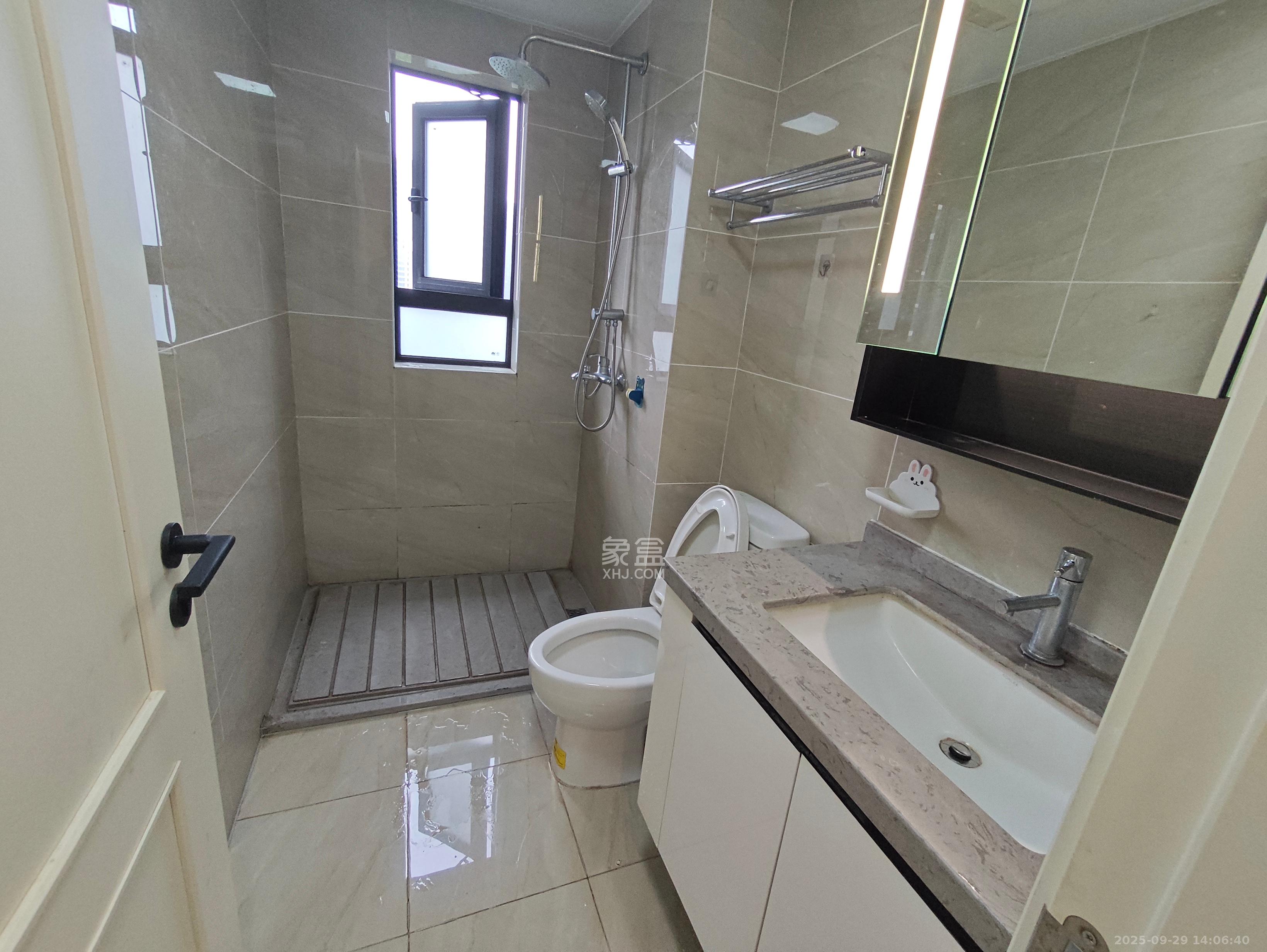 万科金色梦想B区 3室2厅2卫 2600.0元/月 万科金色梦想B区 3室2厅2卫 2600.0元/月室内图