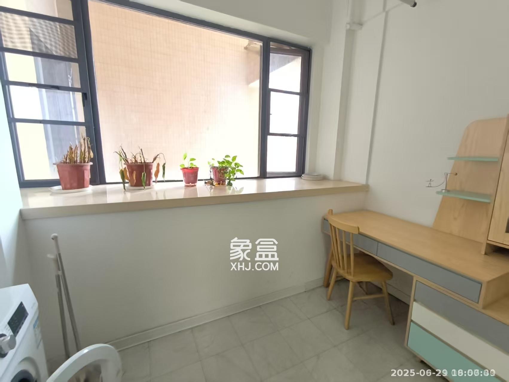 中南壹号院 1室1厅1卫 1800.0元/月 中南壹号院 1室1厅1卫 1800.0元/月室内图