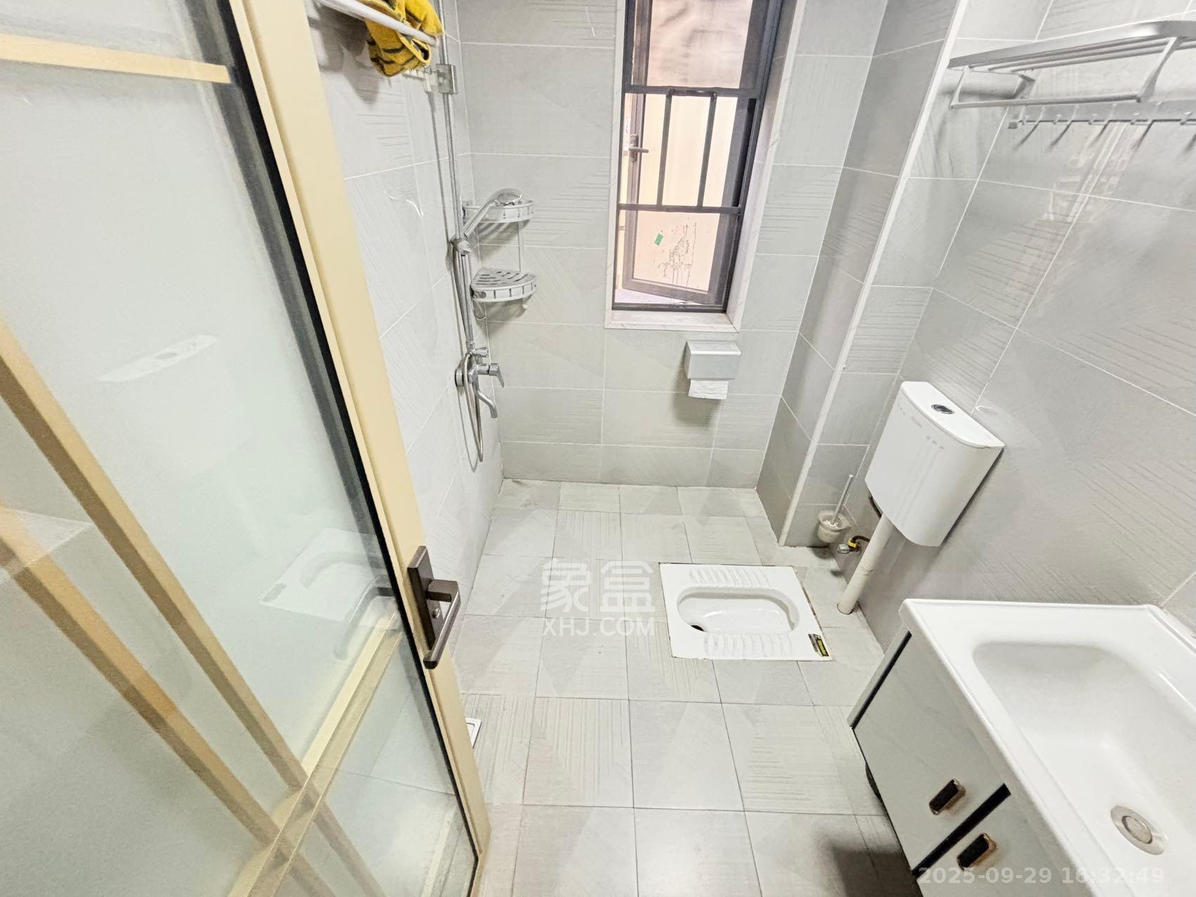 星城新宇川河苑 2室2厅1卫 1100.0元/月 星城新宇川河苑 2室2厅1卫 1100.0元/月室内图