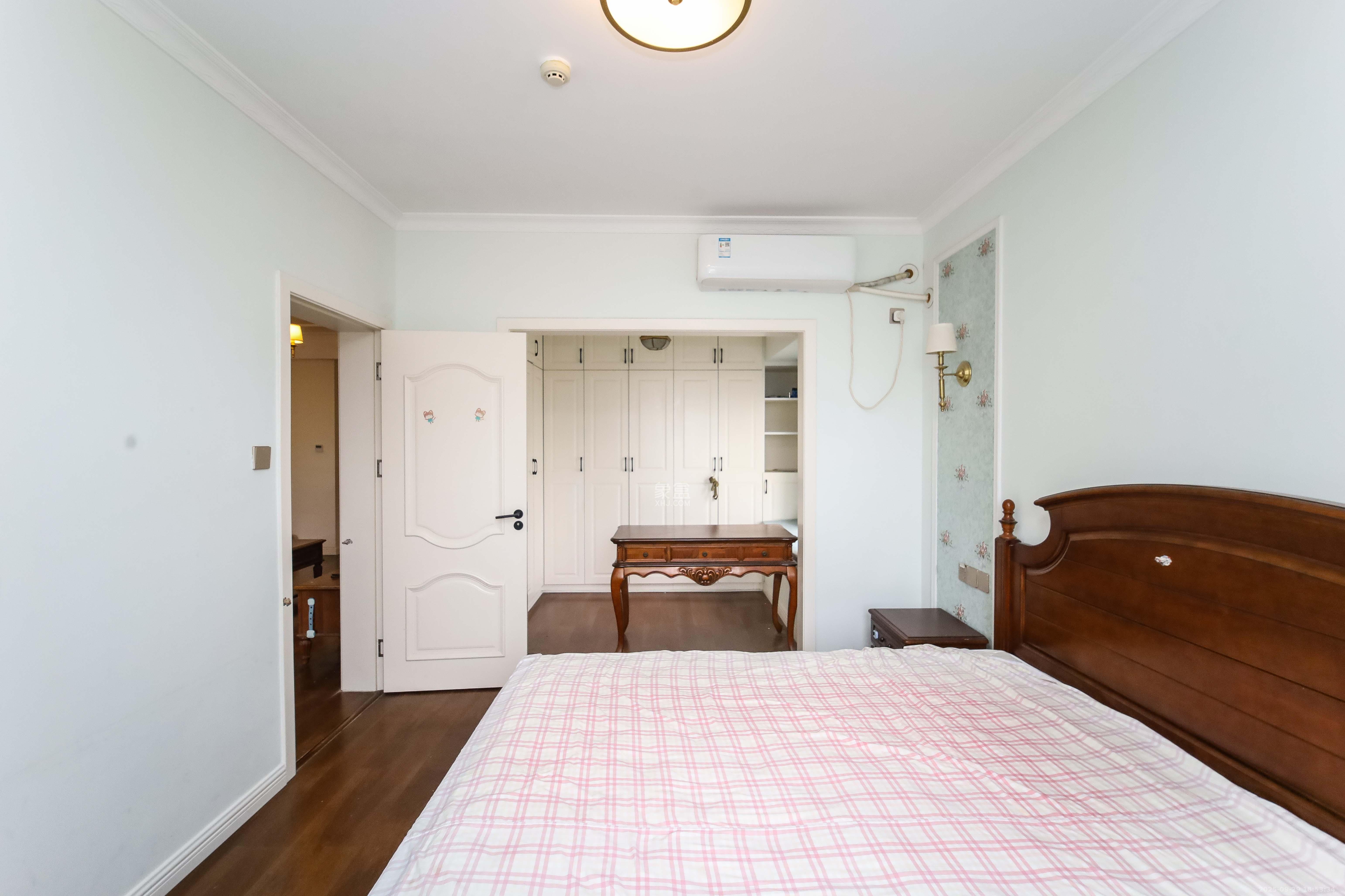 金地格林公馆 3室2厅1卫 89.8万 金地格林公馆 3室2厅1卫 89.8万卧室