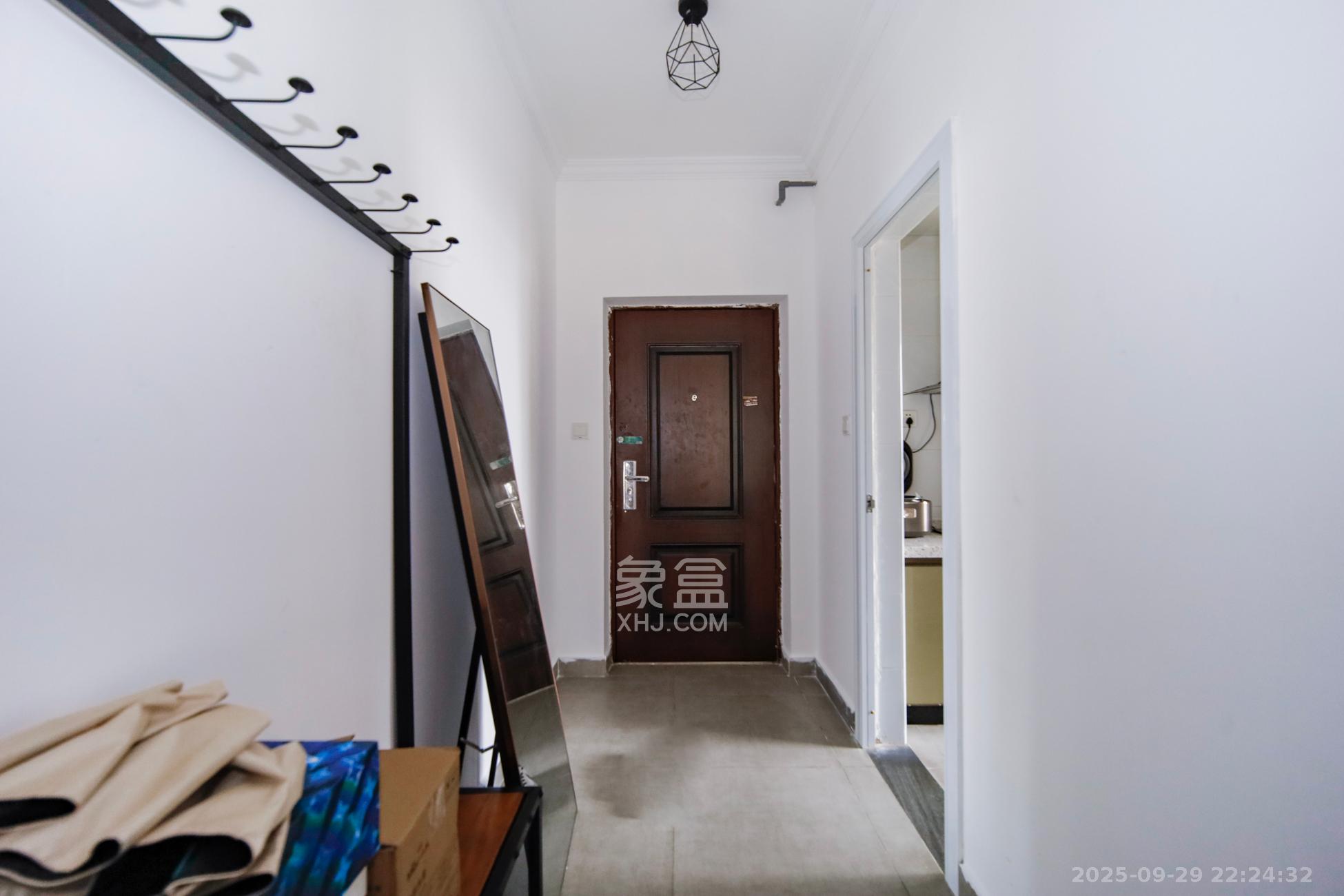 蓝光幸福满庭  2室2厅1卫    67.0万其他