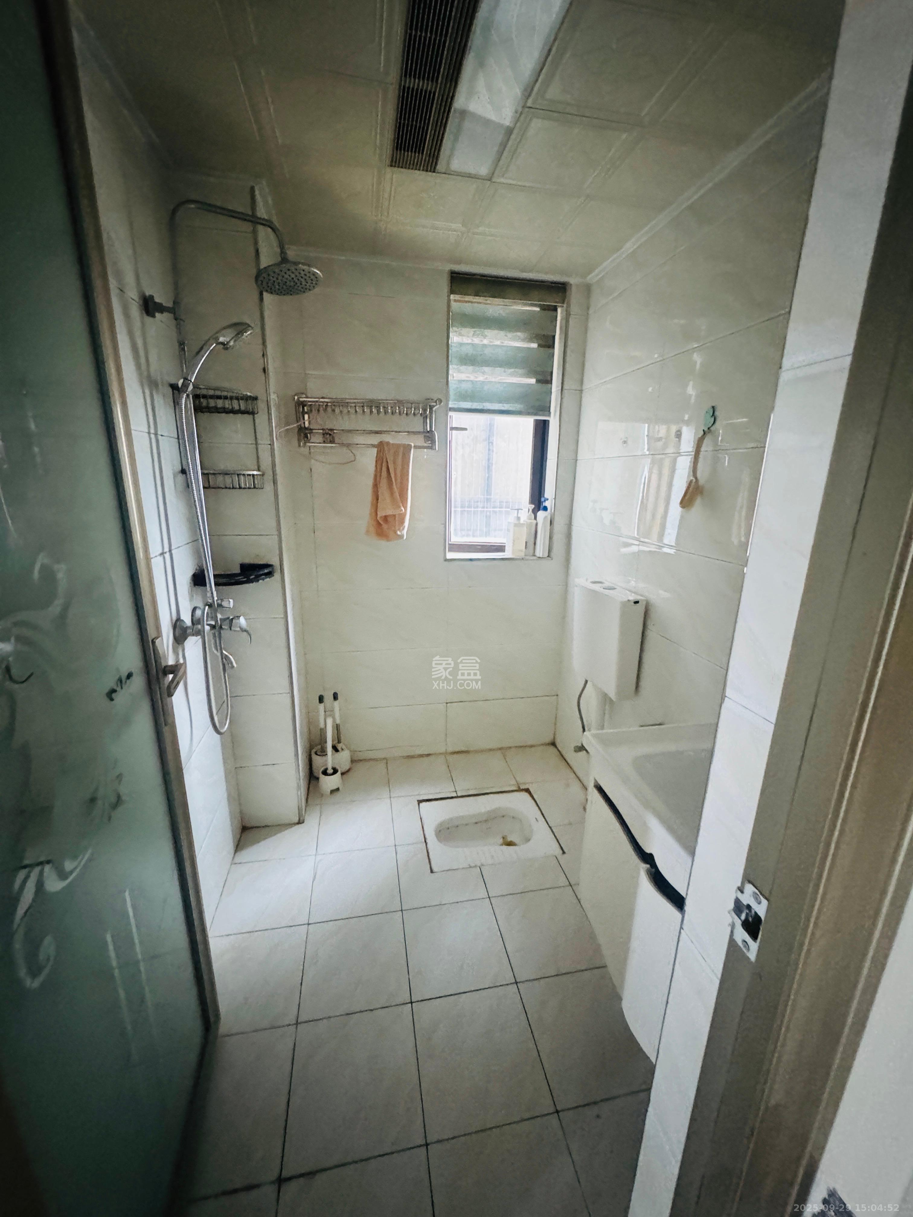 华润橡树湾  2室3厅1卫    1900.0元/月室内图