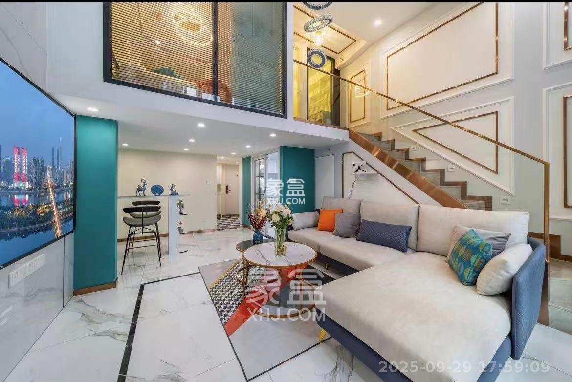 华远云玺公寓  2室1厅1卫    4200.0元/月 华远云玺公寓  2室1厅1卫    4200.0元/月室内图