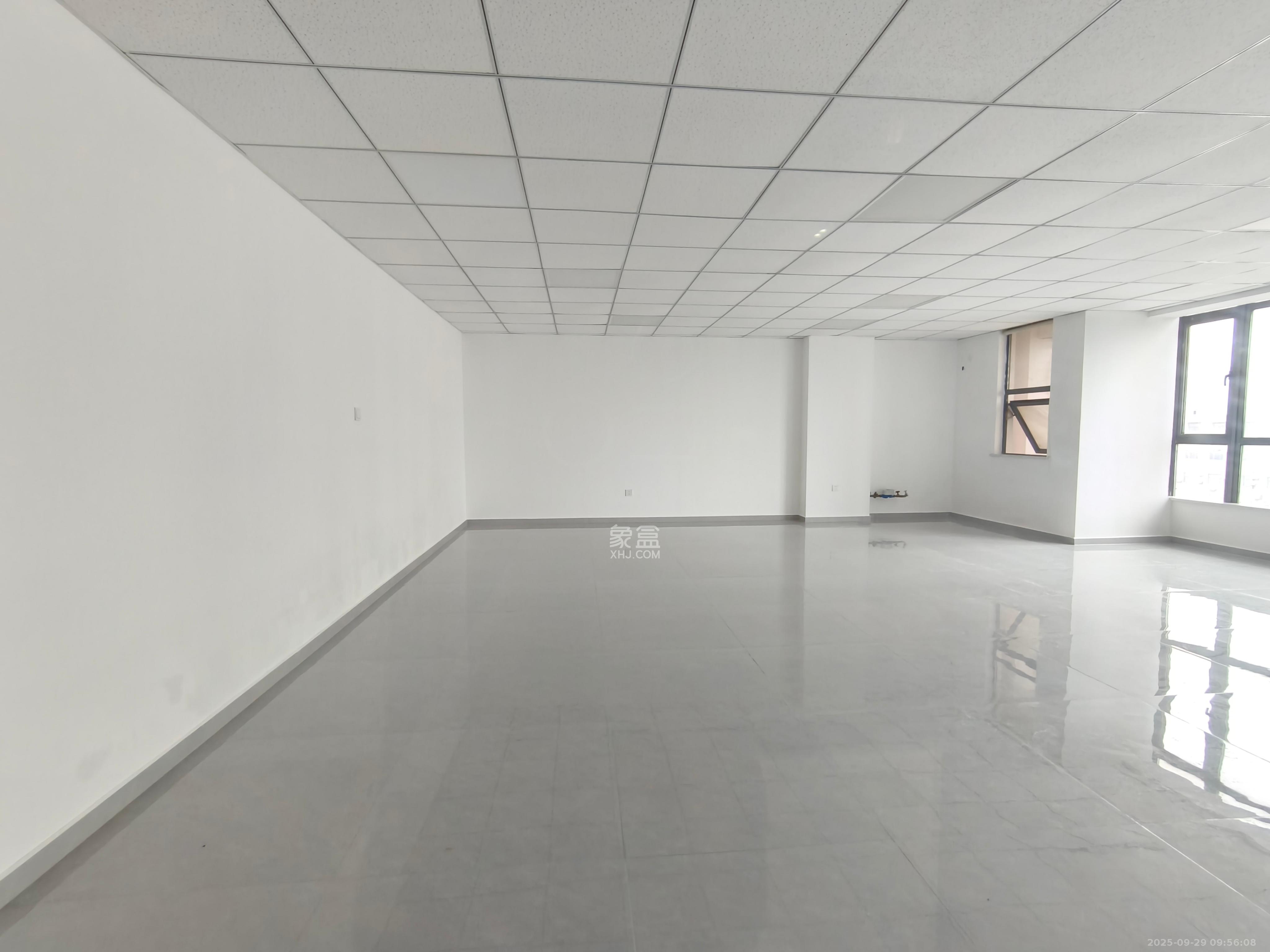 湘域相遇 1室2厅1卫 4500.0元/月 湘域相遇 1室2厅1卫 4500.0元/月室内图