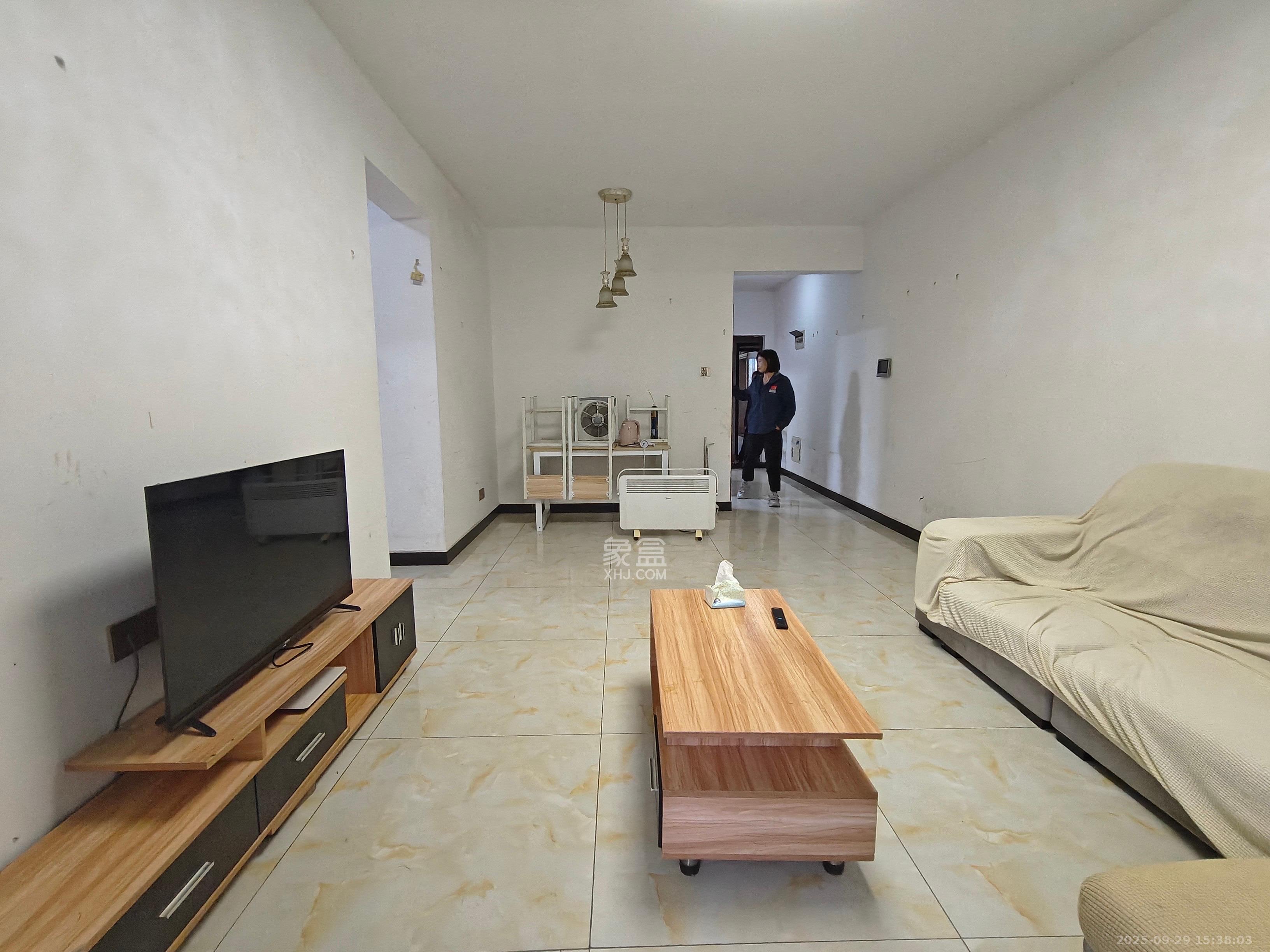 筑梦星园  3室2厅1卫    1700.0元/月室内图