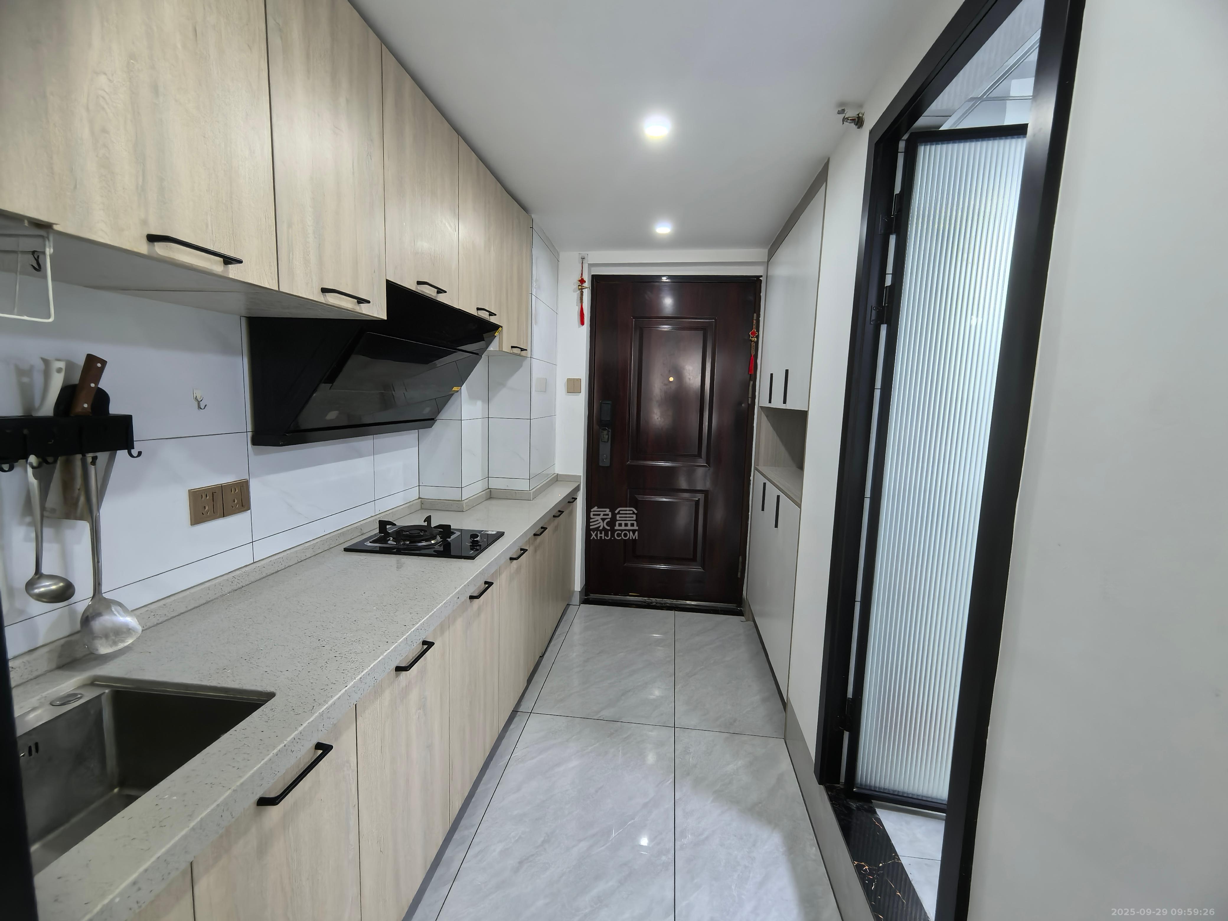 弘阳时光里  2室1厅1卫    2000.0元/月室内图