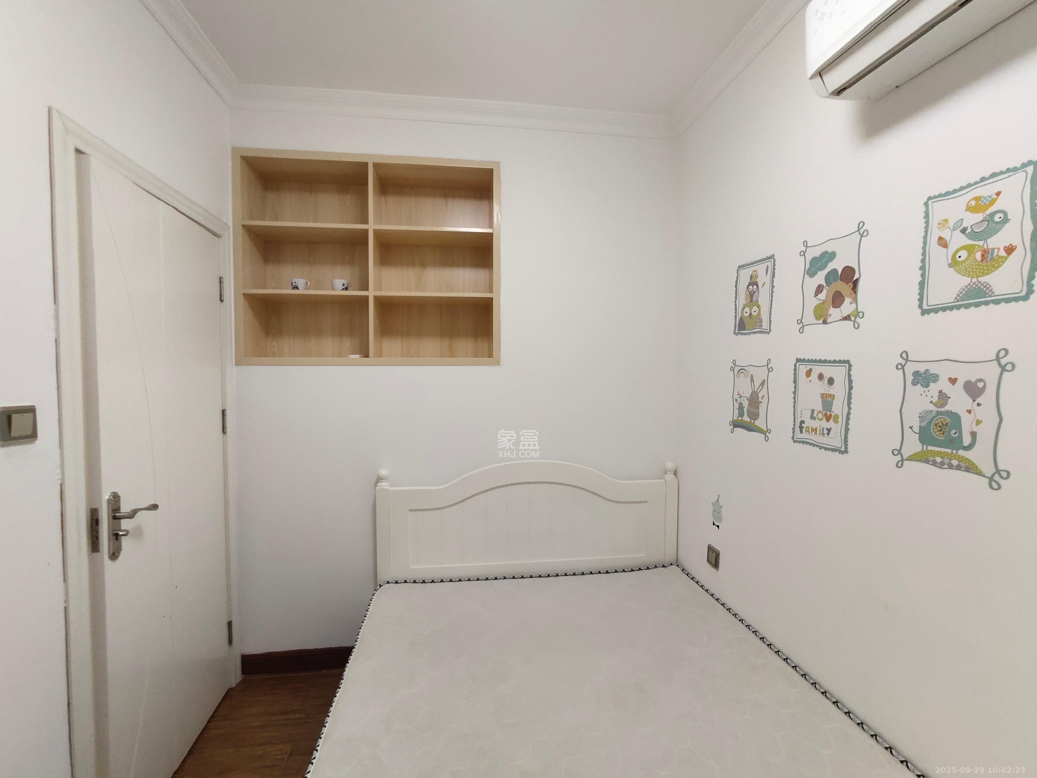 嘉宇盛世华章 3室2厅1卫 2700.0元/月 嘉宇盛世华章 3室2厅1卫 2700.0元/月室内图