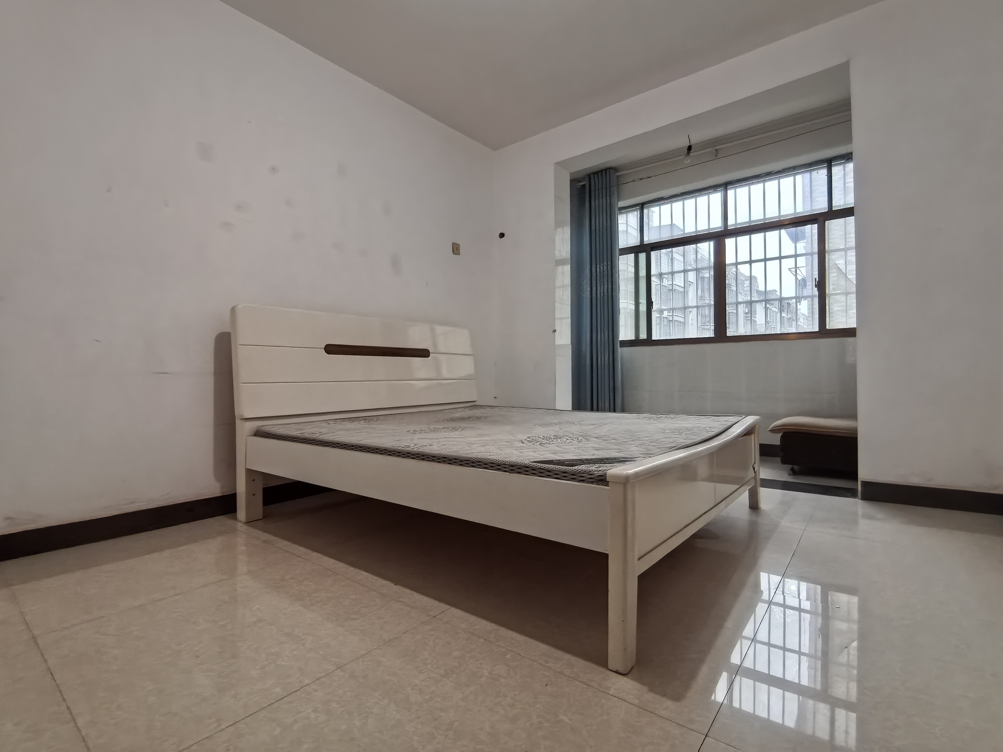 福源小区 2室2厅1卫 800.00元/月 福源小区 2室2厅1卫 800.00元/月室内图