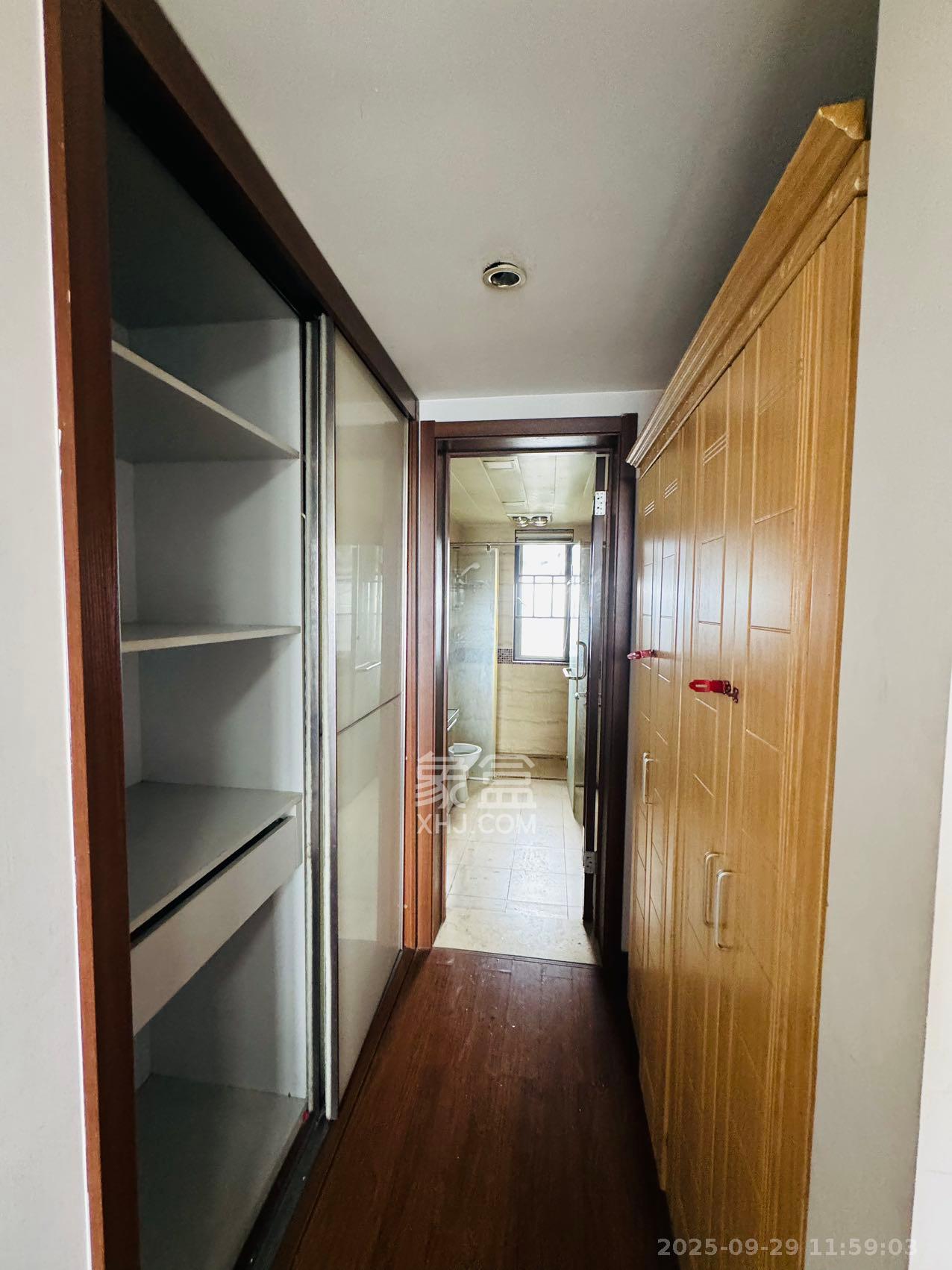 万科金域华府三四期 4室2厅2卫 3000.0元/月 万科金域华府三四期 4室2厅2卫 3000.0元/月室内图