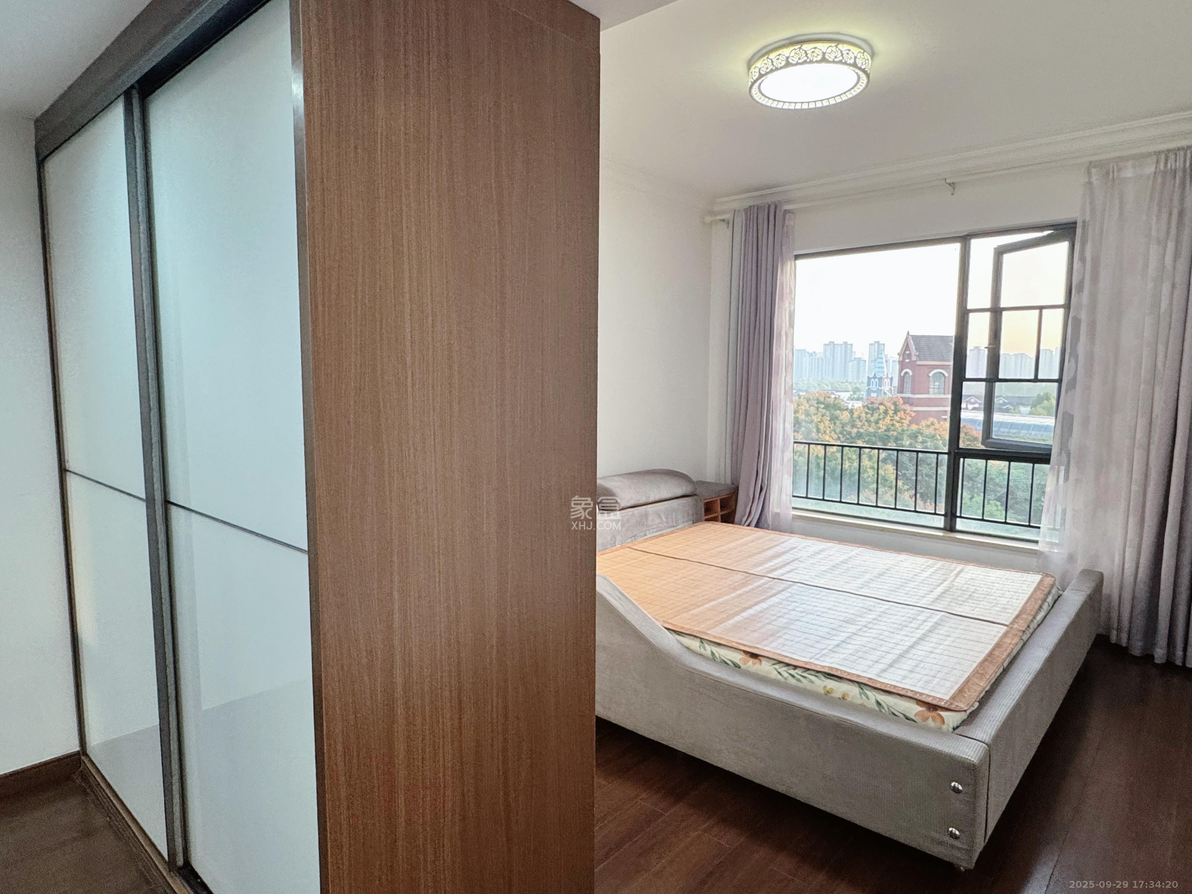万科白鹭郡  4室2厅2卫   3600.00元/月室内图