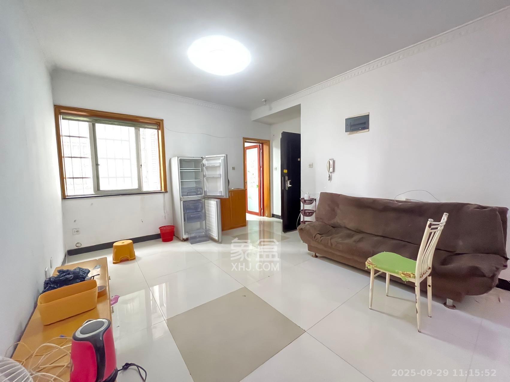 星典时代 2室2厅1卫 1800.0元/月 星典时代 2室2厅1卫 1800.0元/月室内图