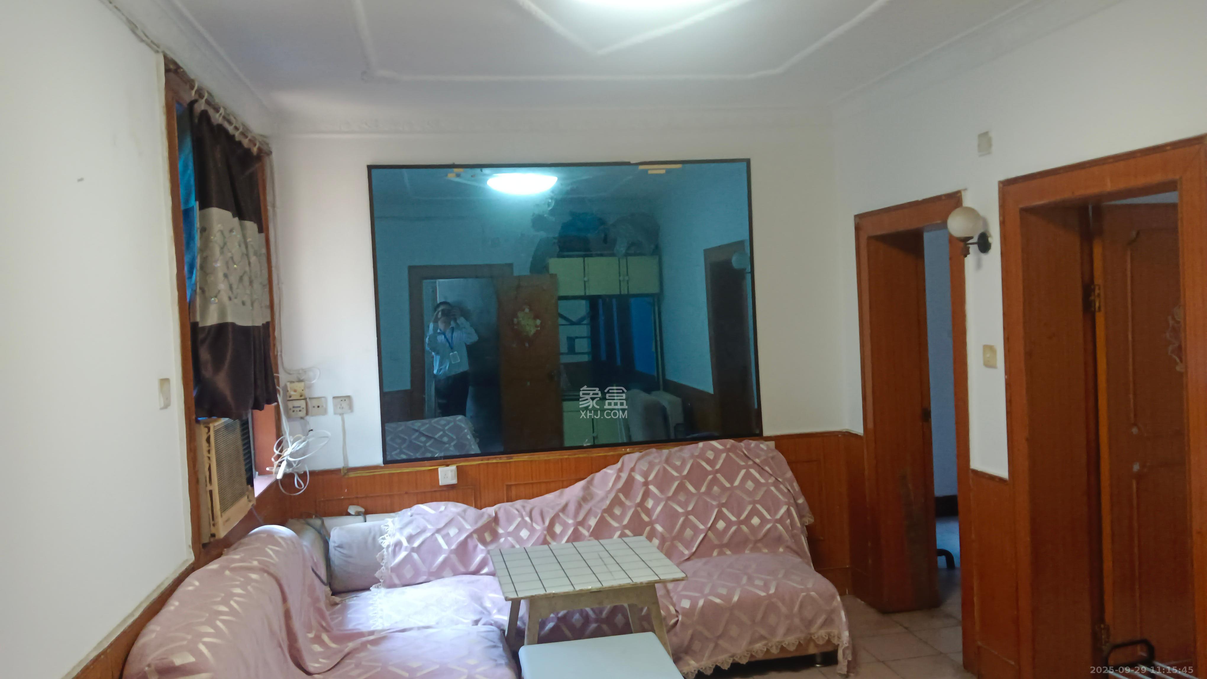 茶园坡社区(原王家冲社区) 1室0厅0卫 1200.0元/月 茶园坡社区(原王家冲社区) 1室0厅0卫 1200.0元/月室内图