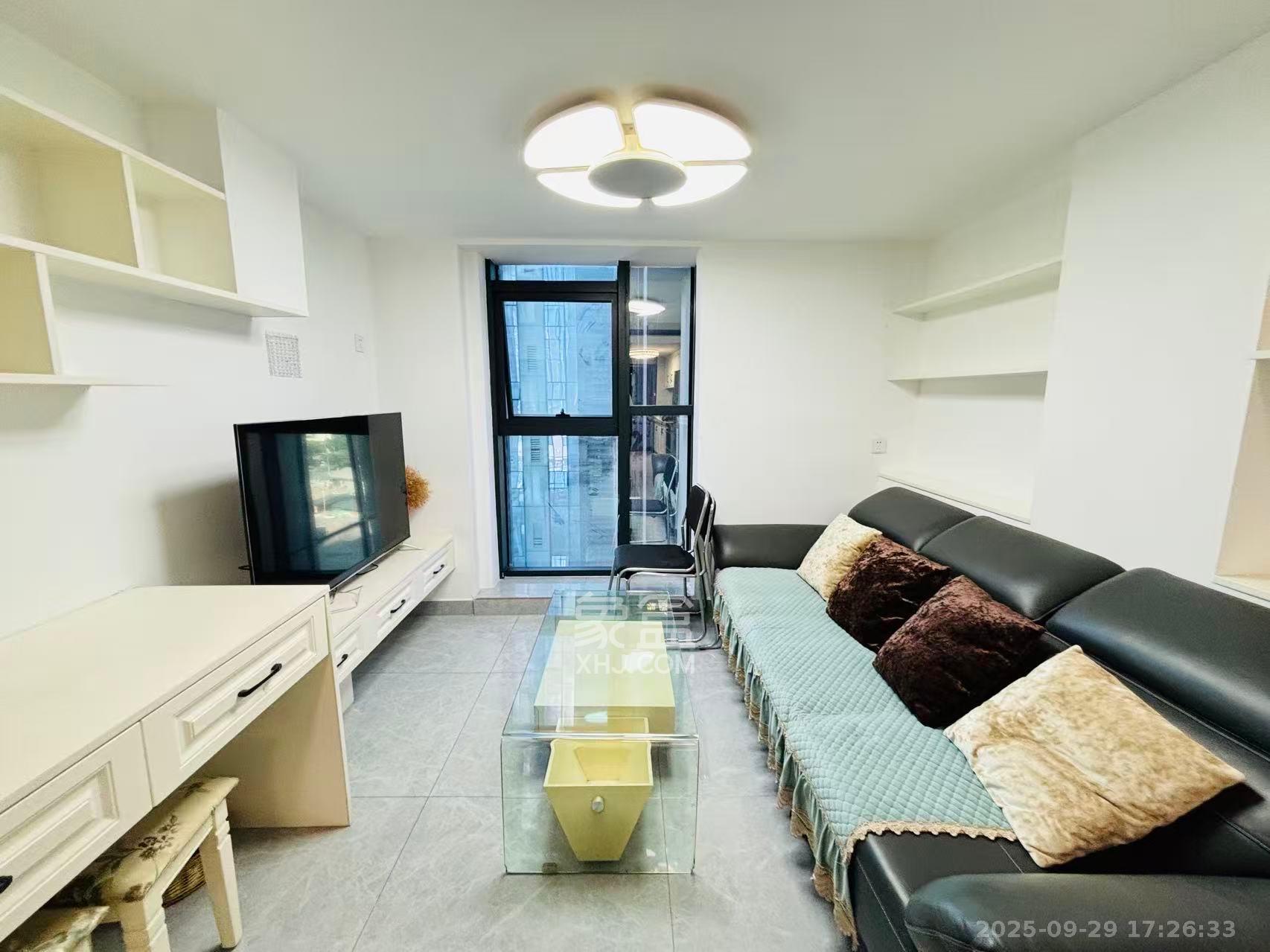 东盈商业广场(华泉城市广场) 2室1厅1卫 2300.0元/月 东盈商业广场(华泉城市广场) 2室1厅1卫 2300.0元/月室内图