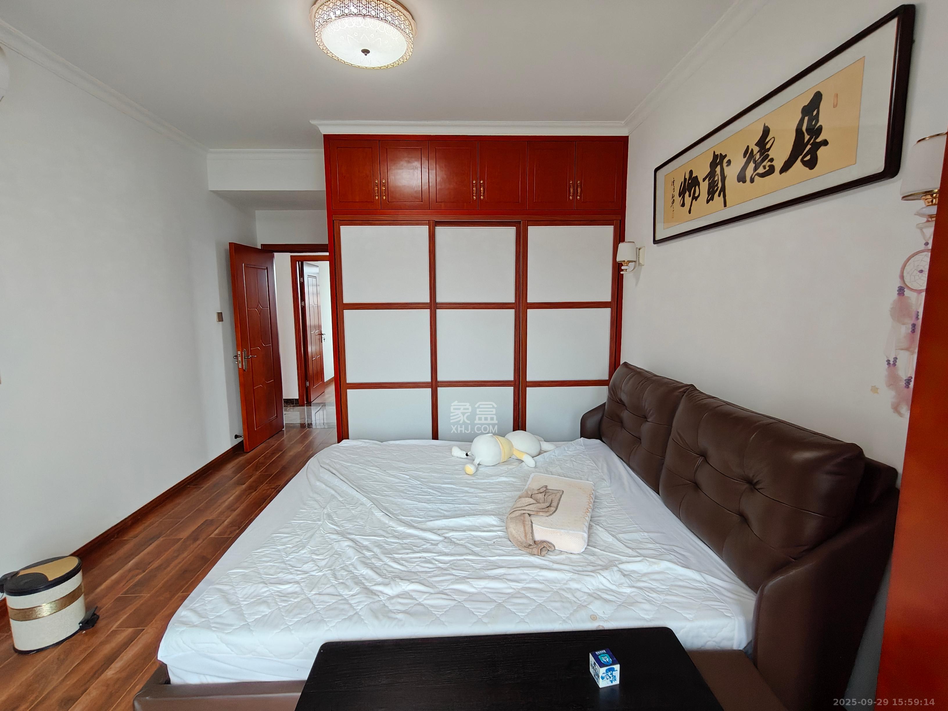 天悦和苑一期 3室2厅2卫 2500.0元/月 天悦和苑一期 3室2厅2卫 2500.0元/月室内图