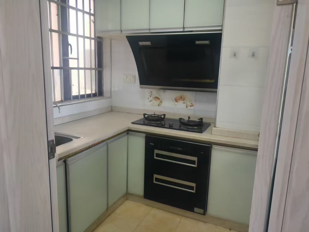 凤阳农贸市场  2室1厅1卫    400.0元/月 凤阳农贸市场  2室1厅1卫    400.0元/月室内图