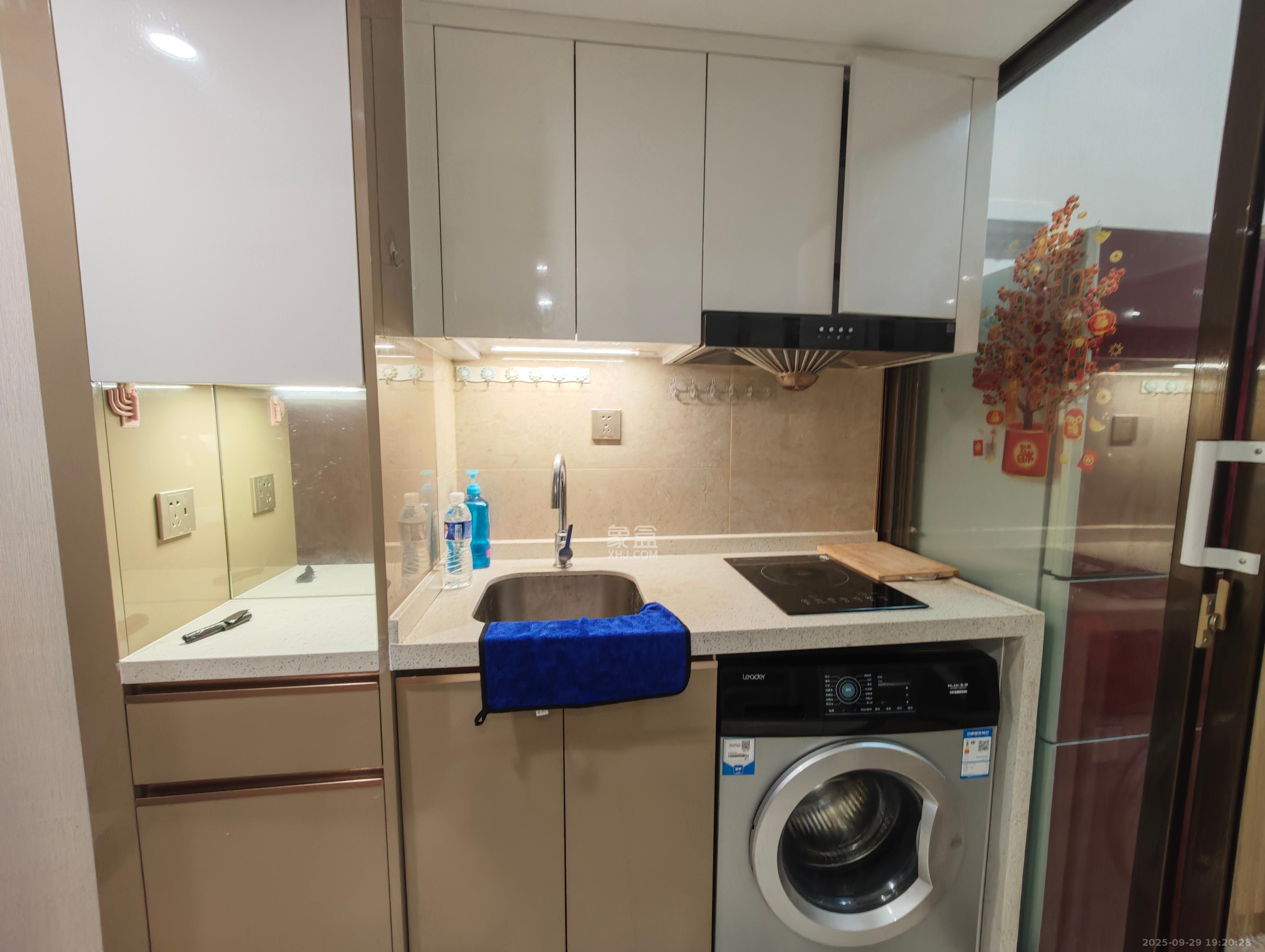 华远海蓝郡 2室1厅1卫 1500.0元/月 华远海蓝郡 2室1厅1卫 1500.0元/月室内图