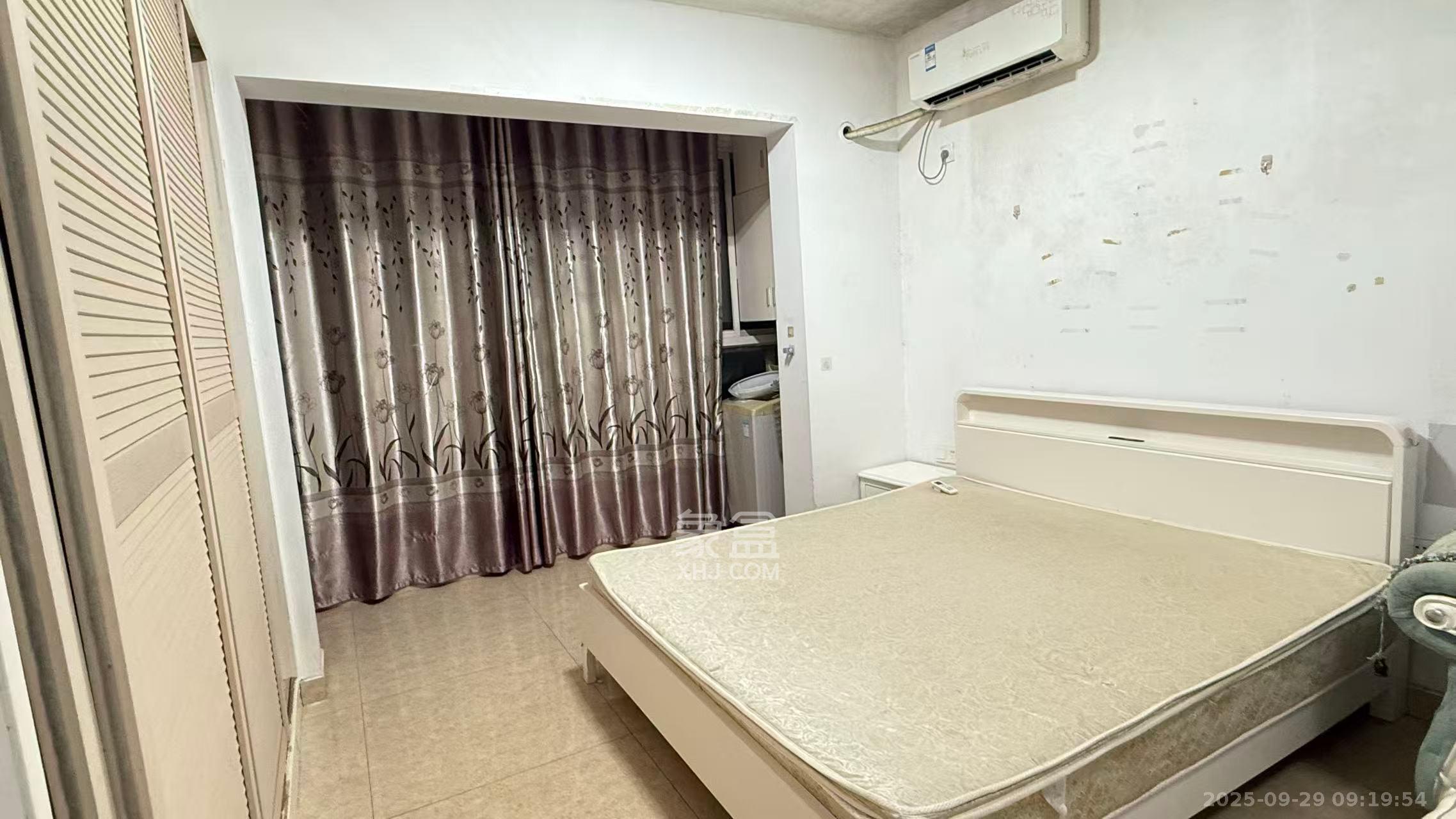 城南故事家园 1室1厅1卫 1100.0元/月 城南故事家园 1室1厅1卫 1100.0元/月室内图