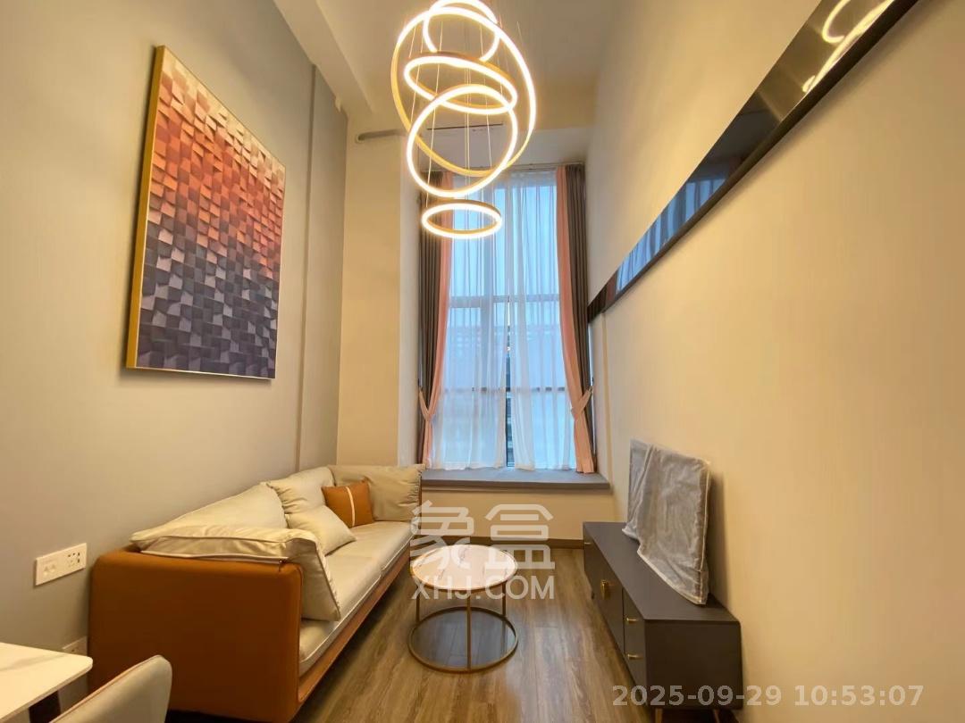 卓越浅水湾  1室0厅0卫    2500.0元/月 卓越浅水湾  1室0厅0卫    2500.0元/月室内图