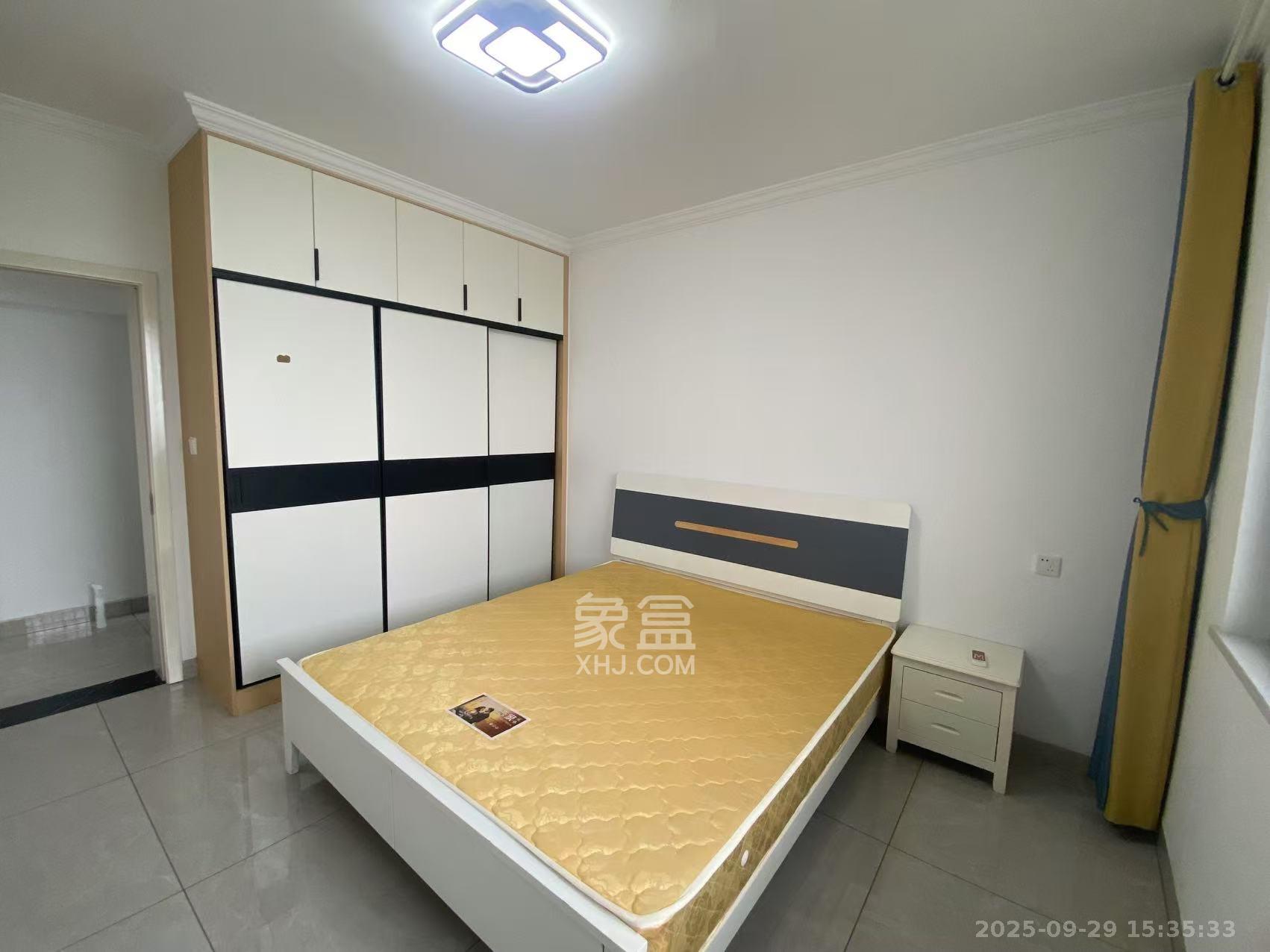 华龙家园（和泰家园）  3室2厅2卫    2200.0元/月室内图