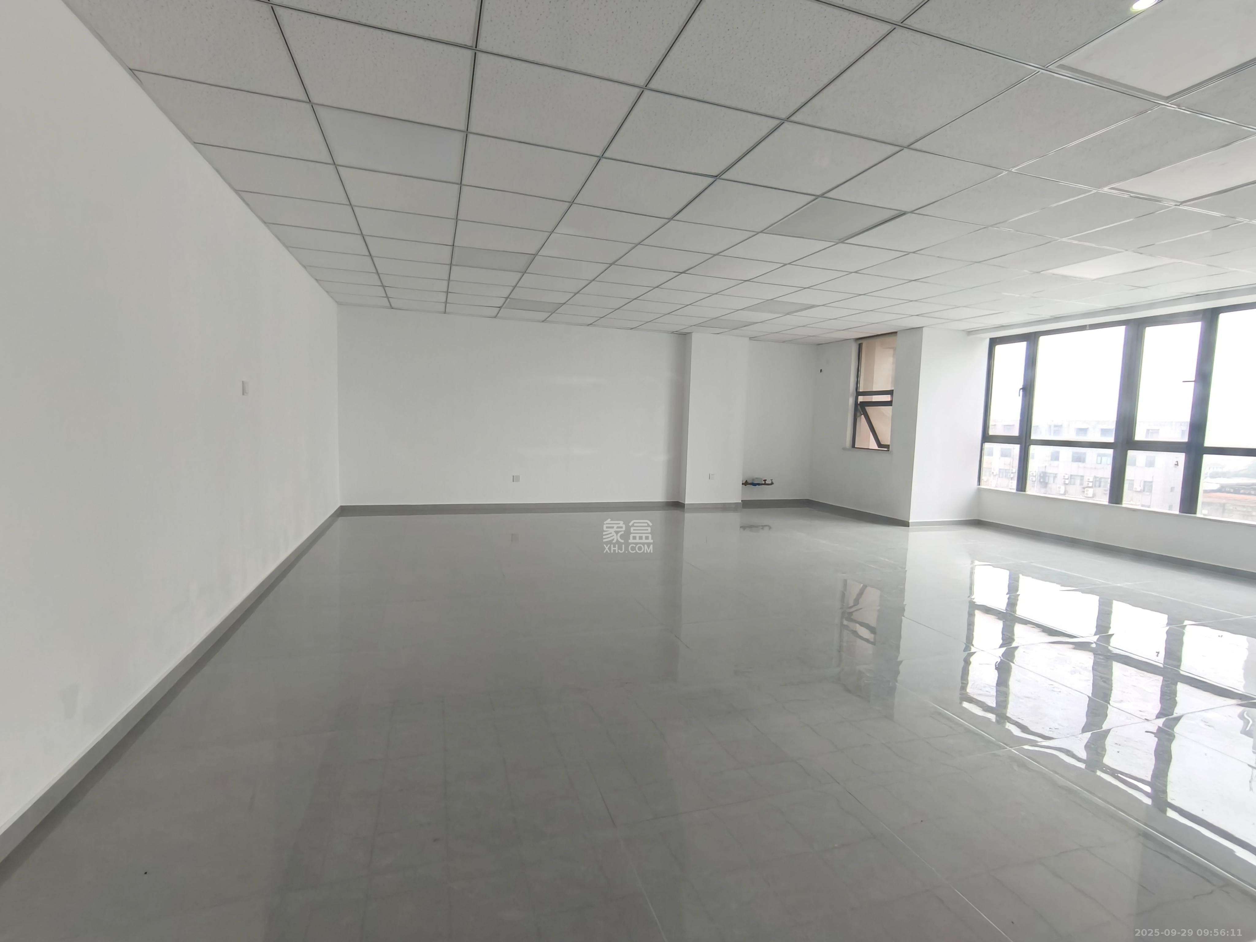 湘域相遇 1室2厅1卫 4500.0元/月 湘域相遇 1室2厅1卫 4500.0元/月室内图