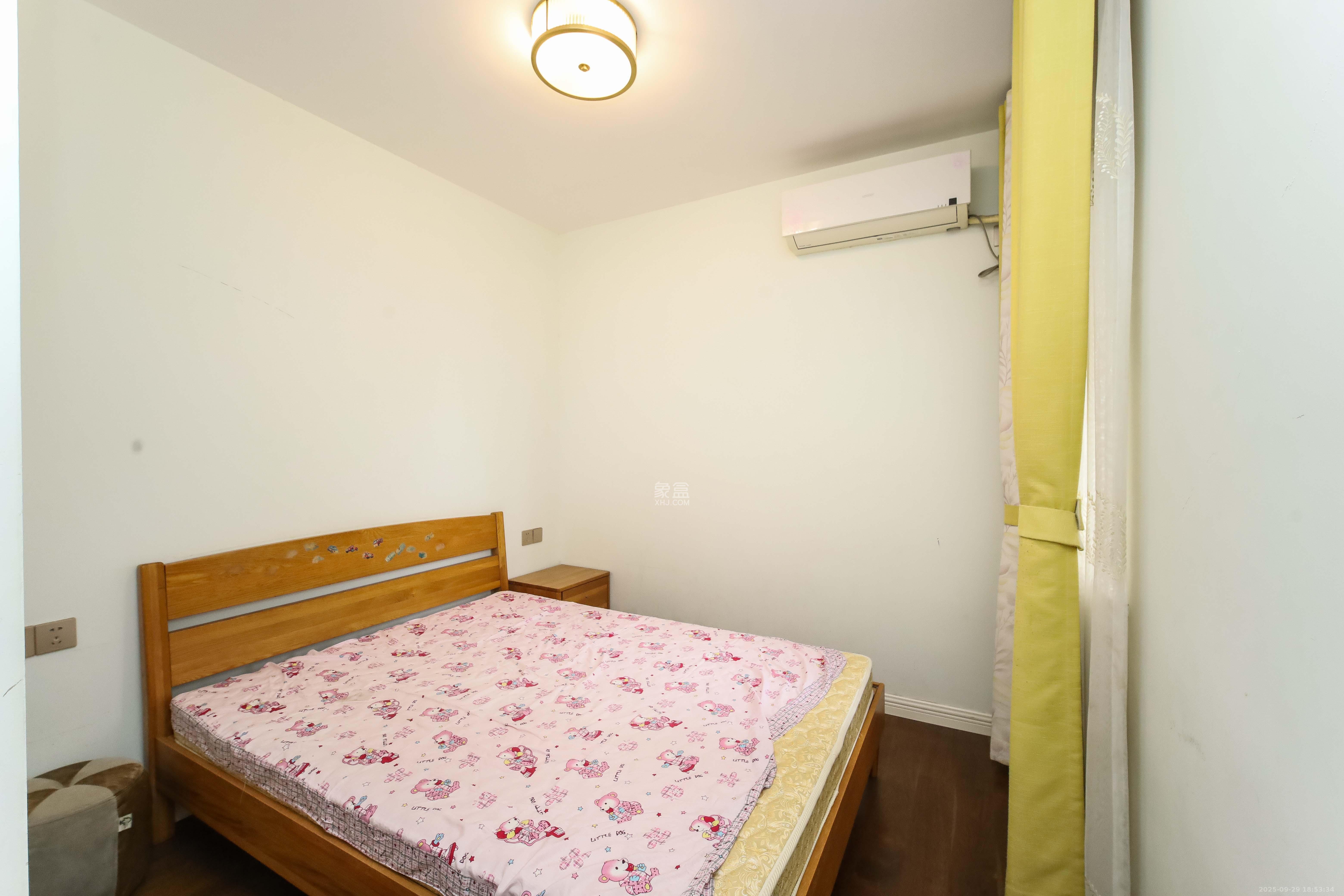 金地格林公馆 3室2厅1卫 89.8万 金地格林公馆 3室2厅1卫 89.8万卧室