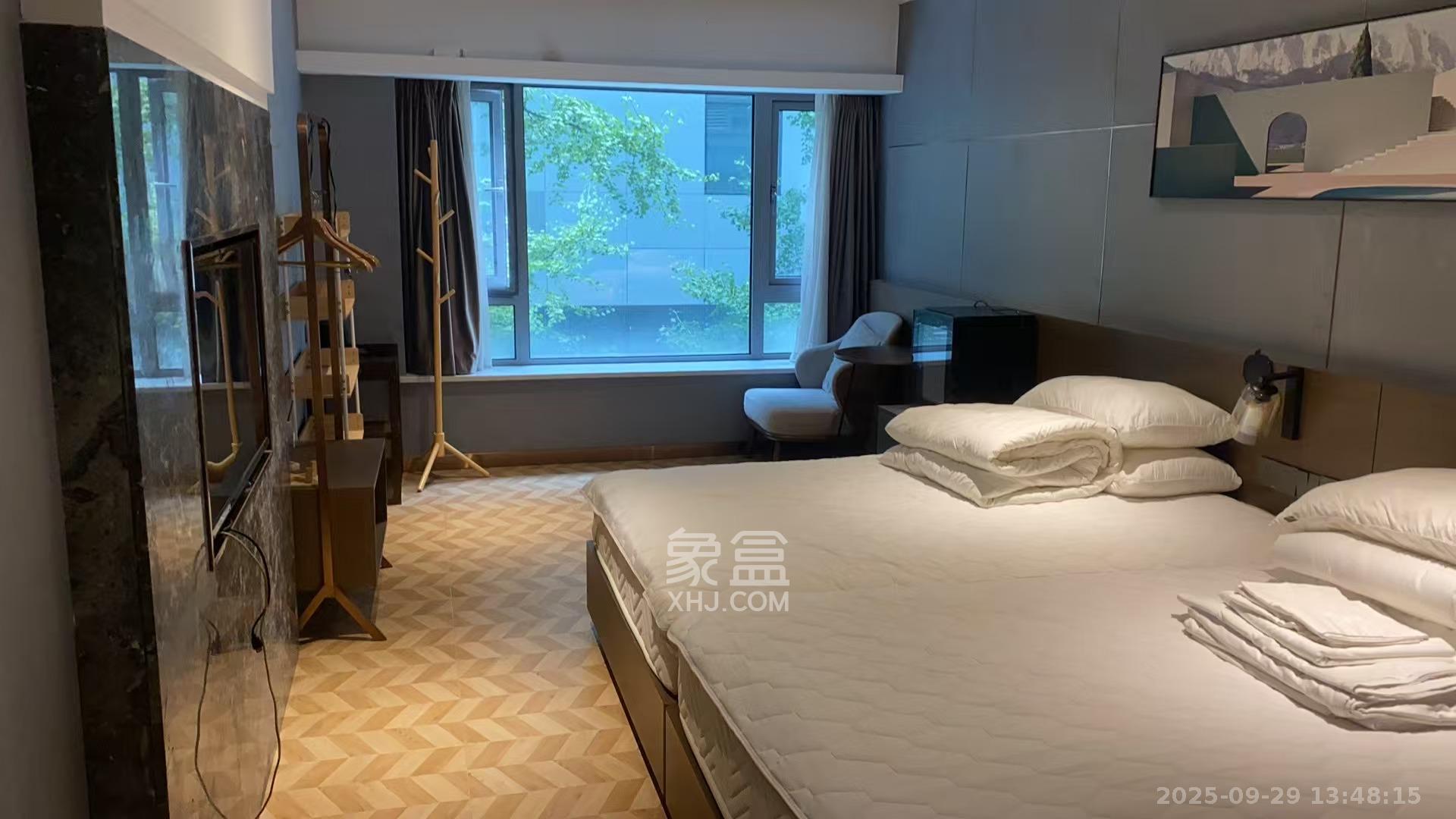 世茂铂翠湾四期(世茂悦享) 1室1厅1卫 1350.0元/月 世茂铂翠湾四期(世茂悦享) 1室1厅1卫 1350.0元/月室内图