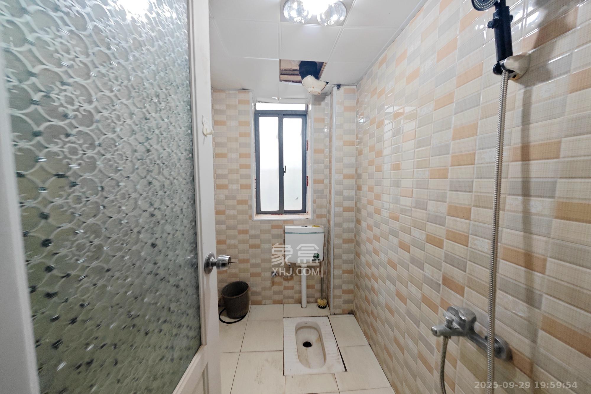 桂花二村 2室2厅1卫 38.0万 桂花二村 2室2厅1卫 38.0万其他