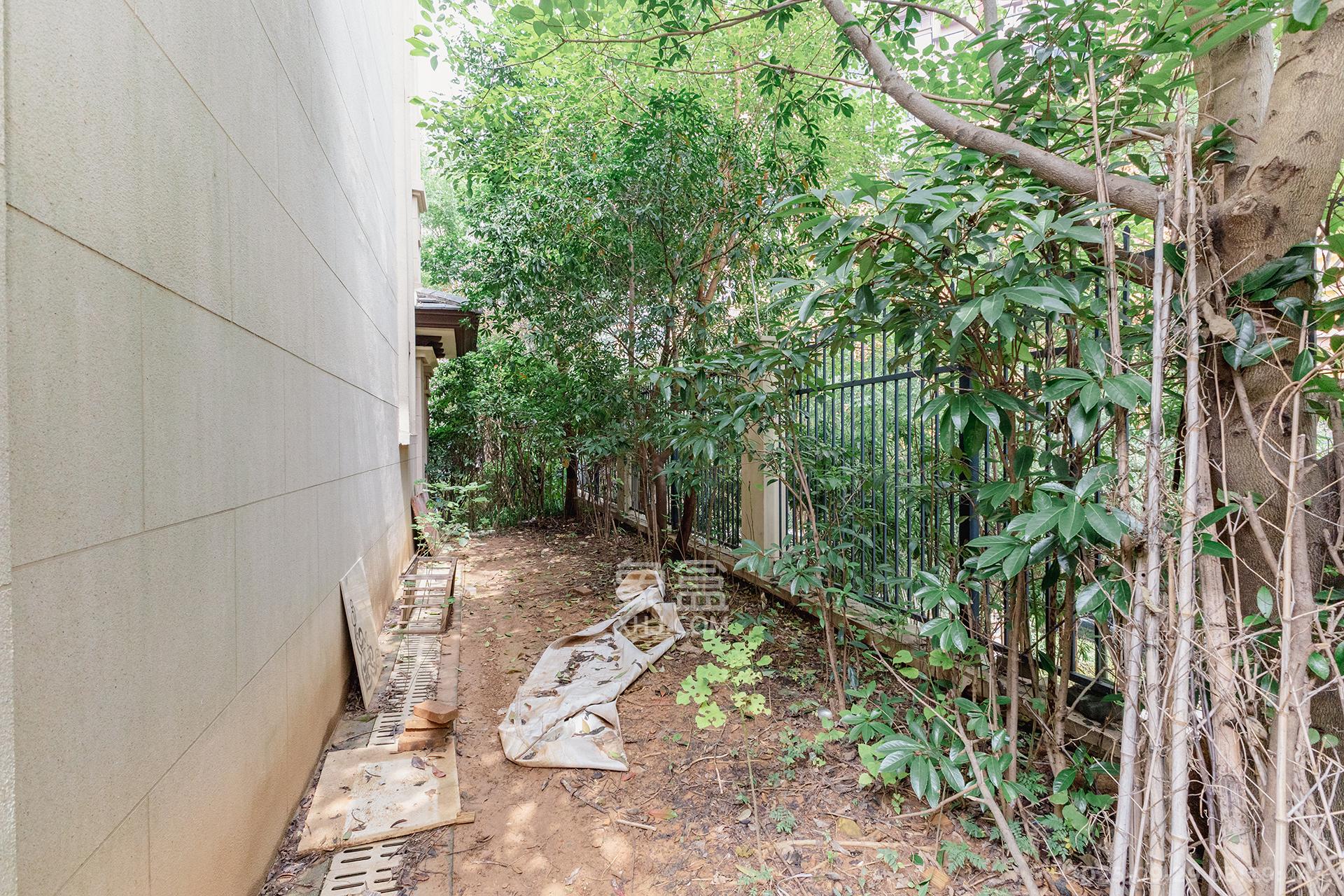 龙湖璟宸原著(龙湖紫宸) 4室2厅2卫 228.0万 龙湖璟宸原著(龙湖紫宸) 4室2厅2卫 228.0万其他