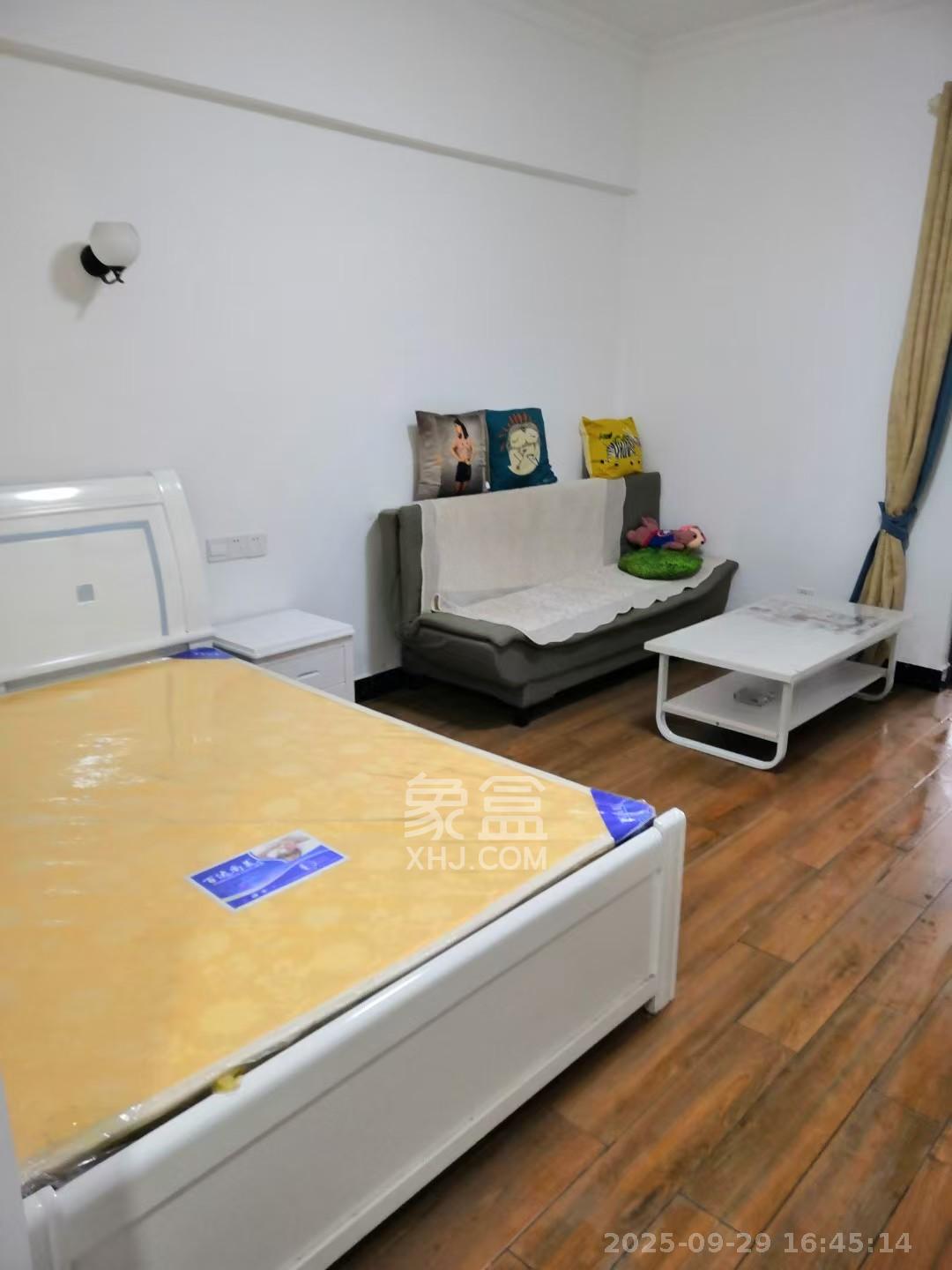 和隆花半里  1室1厅1卫    1650.0元/月 和隆花半里  1室1厅1卫    1650.0元/月