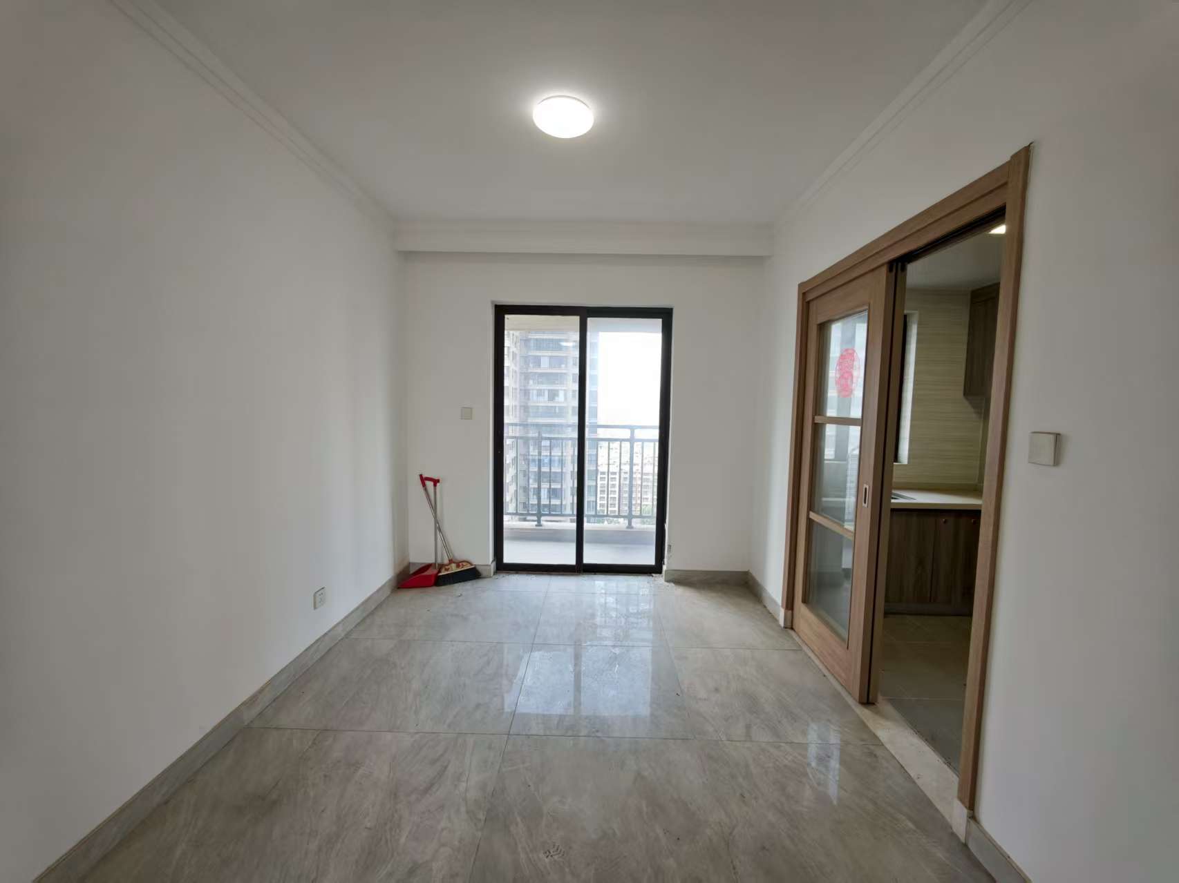 美的翰城  4室2厅2卫    110.0万室内图