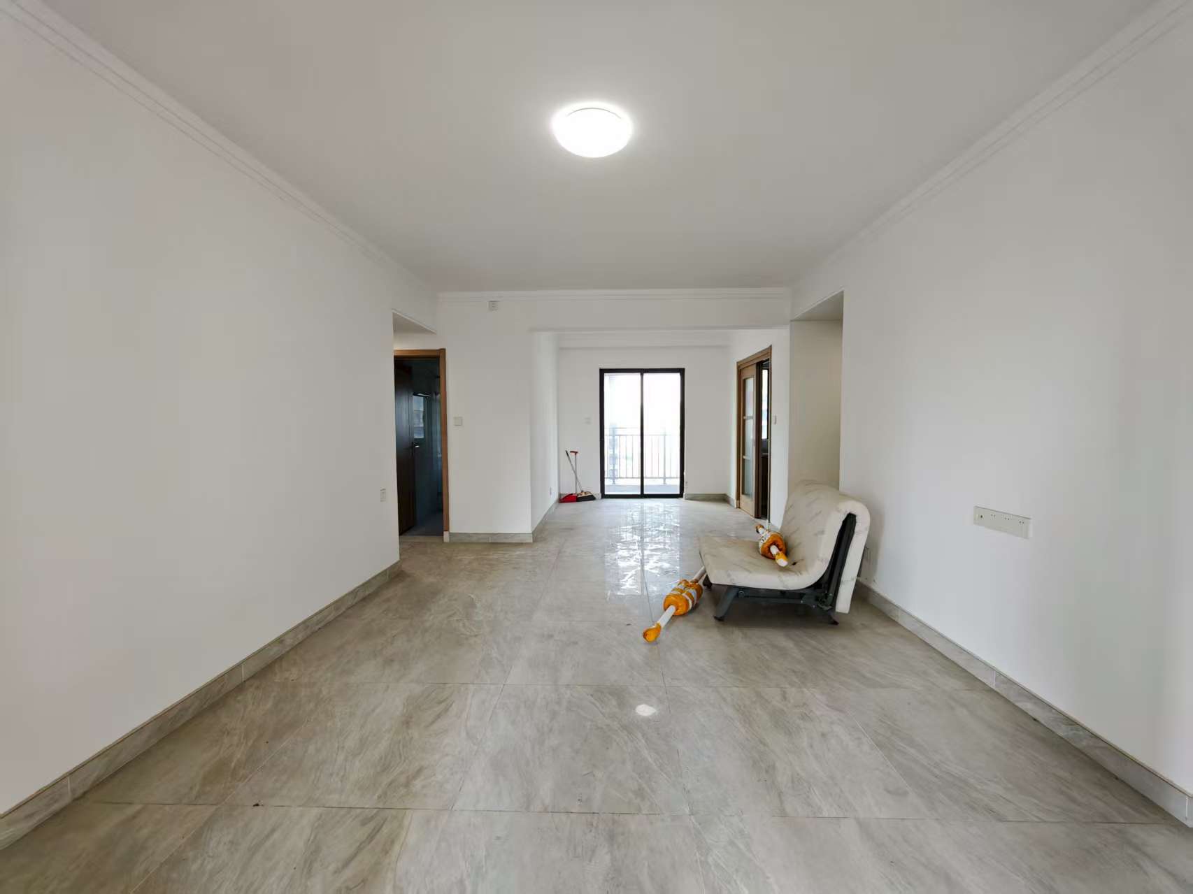 美的翰城  4室2厅2卫    110.0万室内图