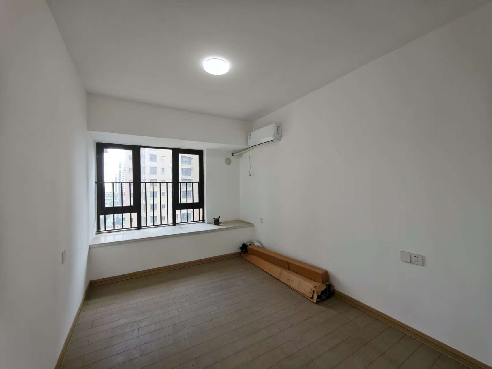 美的翰城  4室2厅2卫    110.0万室内图