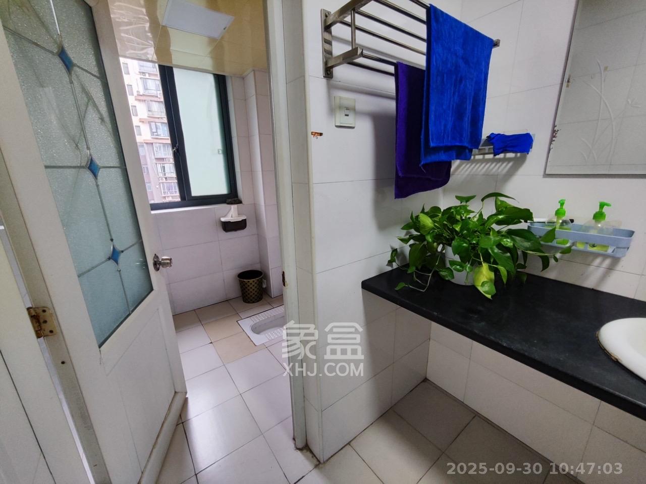 西子花苑 3室2厅1卫 2700.0元/月 西子花苑 3室2厅1卫 2700.0元/月室内图