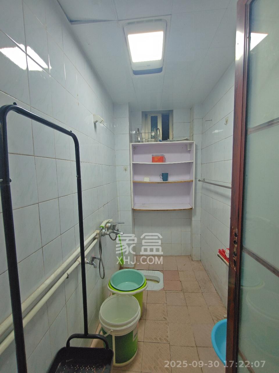 佘家塘、富雅里散盘 2室1厅1卫 1600.0元/月 佘家塘、富雅里散盘 2室1厅1卫 1600.0元/月室内图