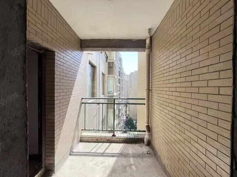 香格里拉 3室2厅2卫 47.8万 香格里拉 3室2厅2卫 47.8万室内图