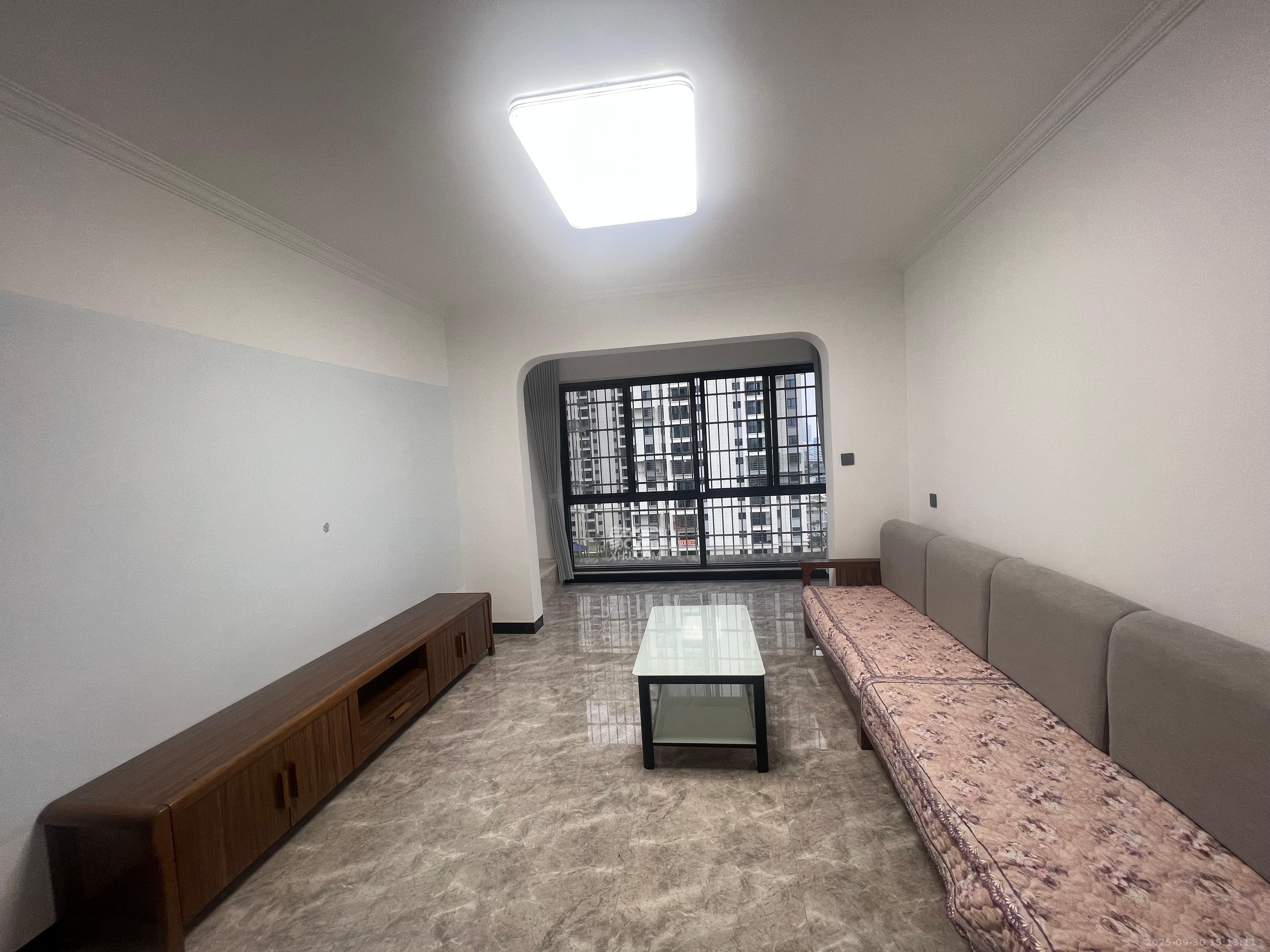 和景家园二期 2室1厅1卫 1800.0元/月 和景家园二期 2室1厅1卫 1800.0元/月室内图