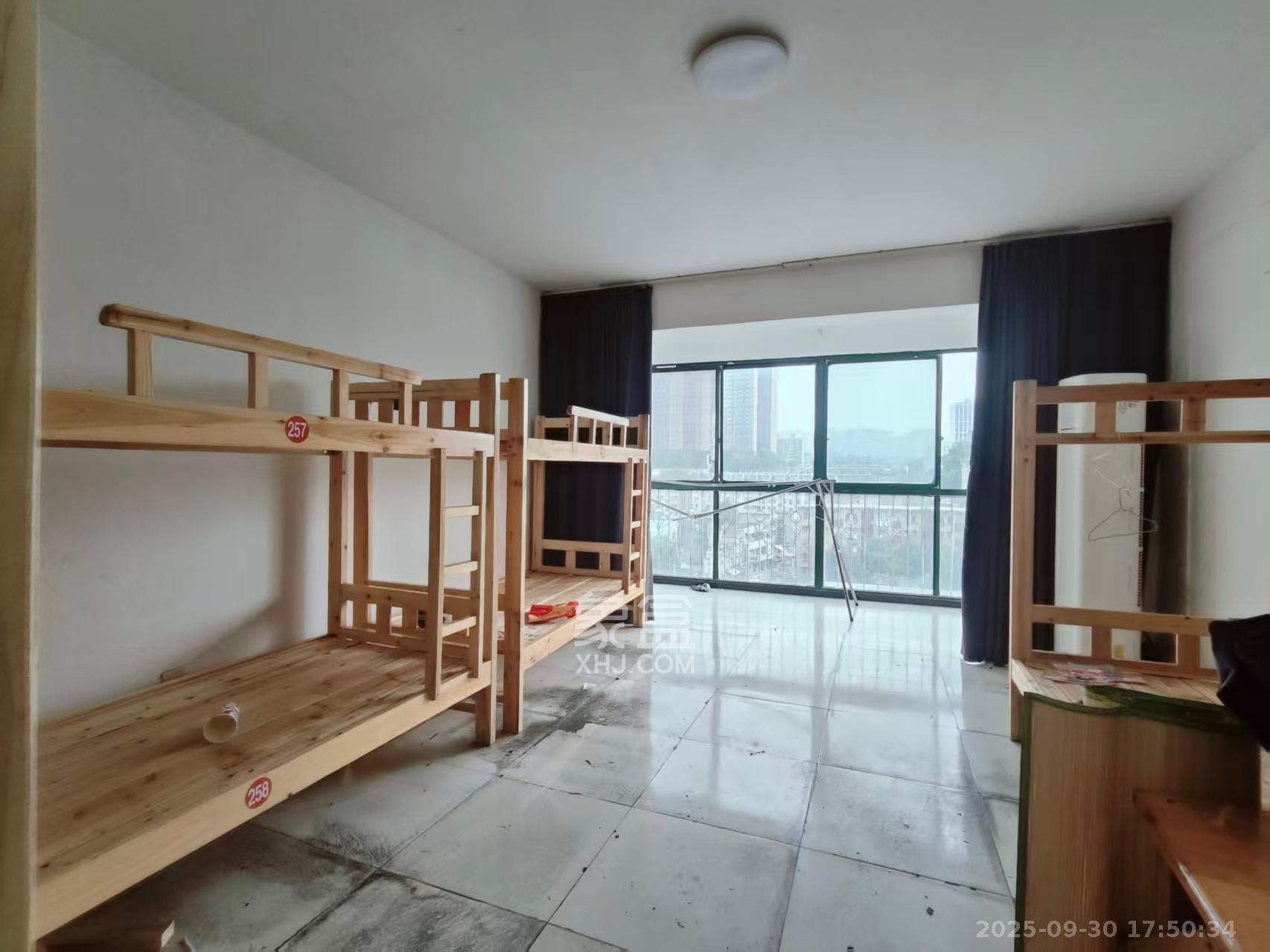 永宏佳园 3室2厅1卫 1900.0元/月 永宏佳园 3室2厅1卫 1900.0元/月室内图