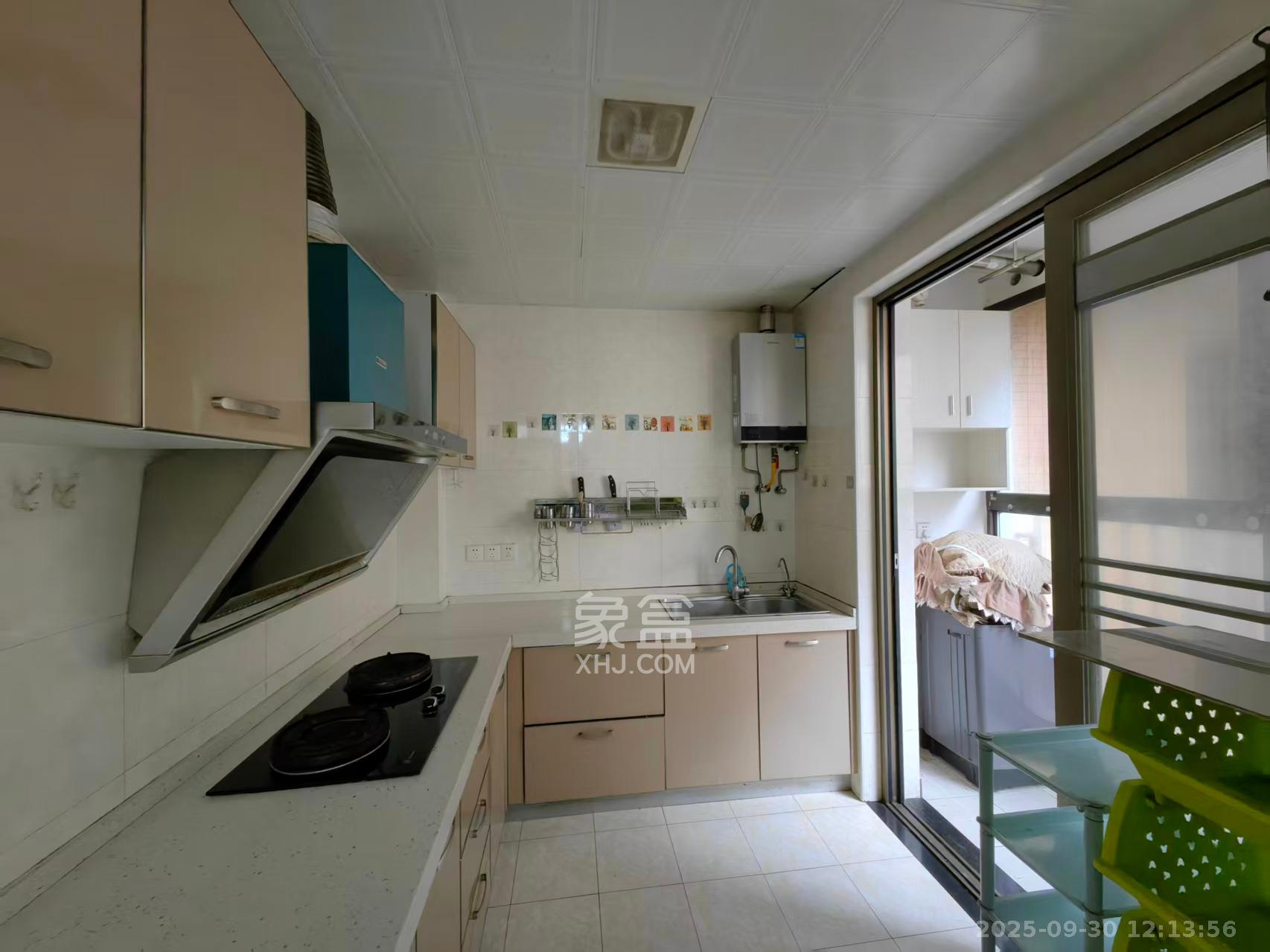 华润凤凰城三期 3室2厅2卫 2200.0元/月 华润凤凰城三期 3室2厅2卫 2200.0元/月室内图