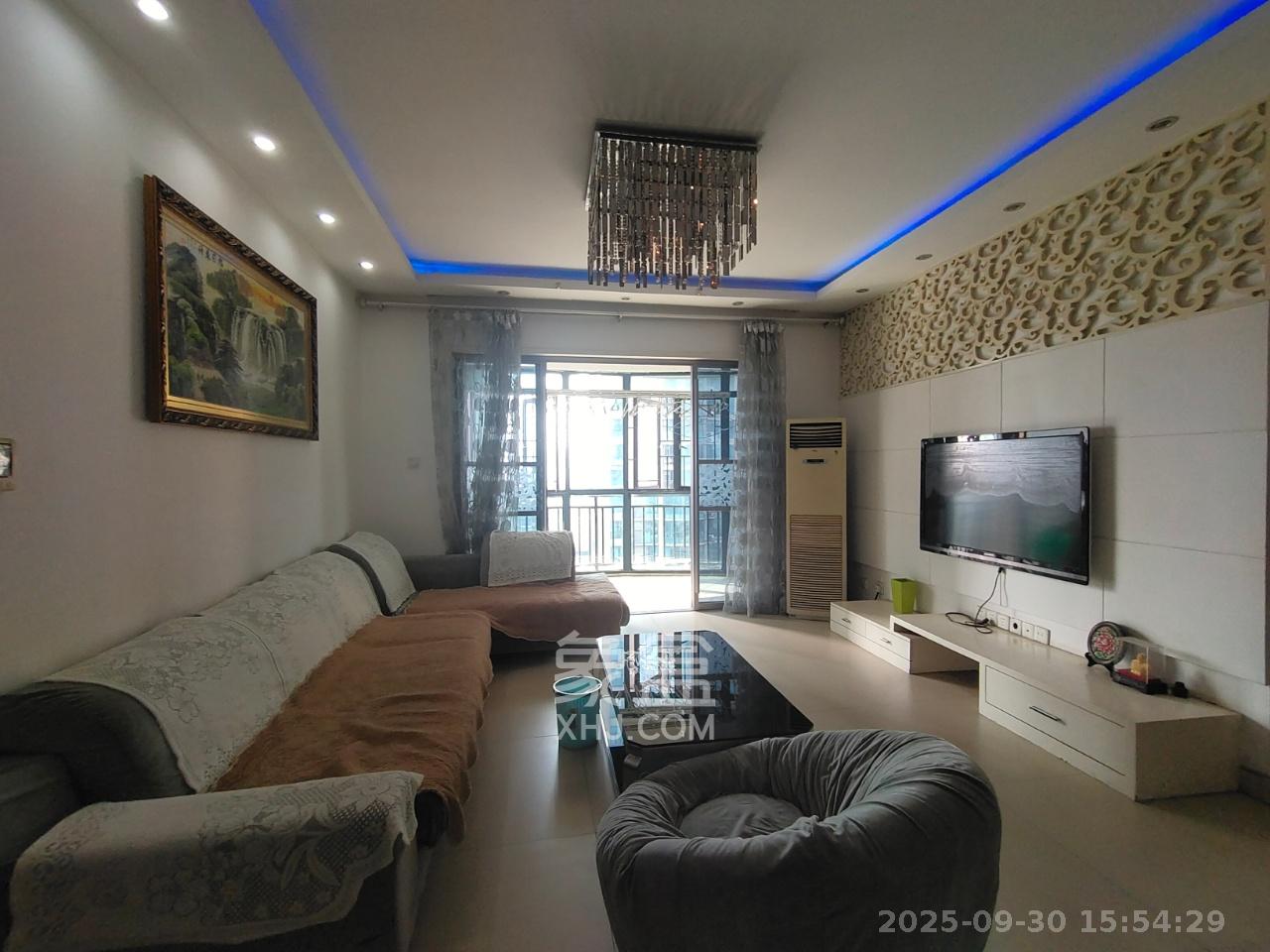 融圣国际 3室1厅2卫 3500.0元/月 融圣国际 3室1厅2卫 3500.0元/月室内图