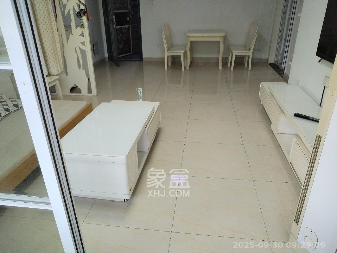 江南公寓  2室2厅1卫   1700.00元/月室内图