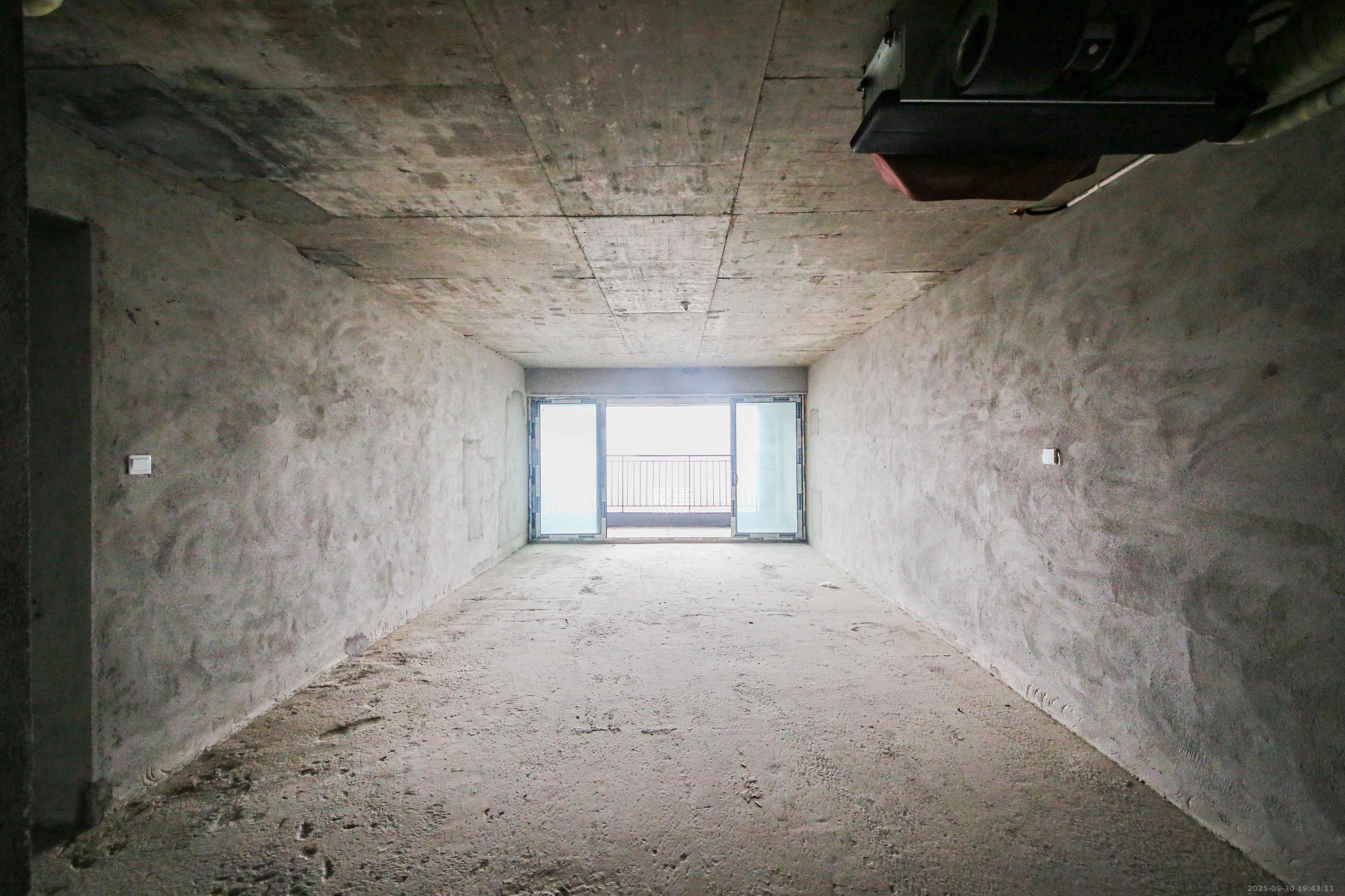 天一康园(湖南电力科技园)  4室2厅2卫    270.0万客厅