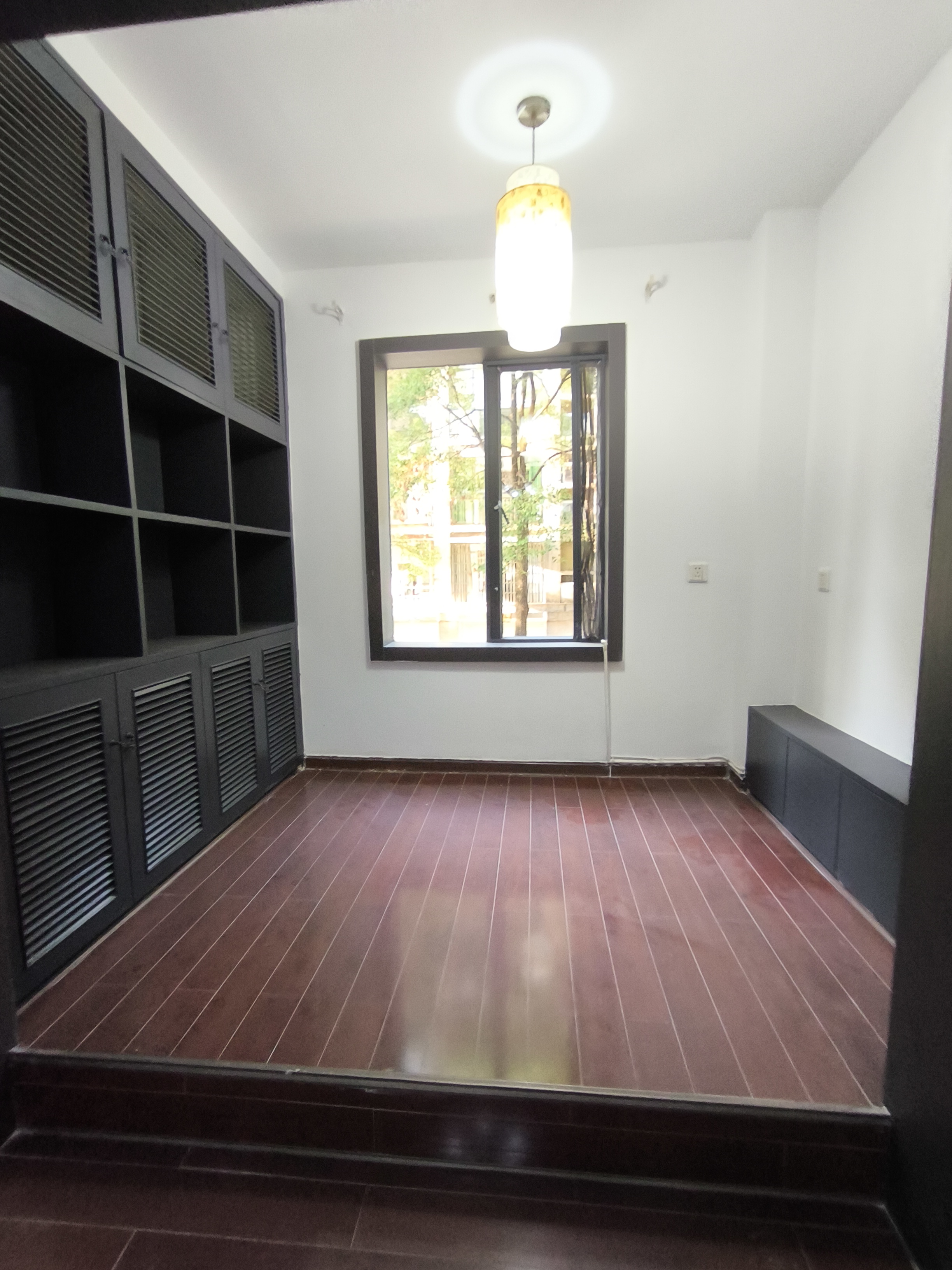 钻石城 5室2厅3卫 88.0万 钻石城 5室2厅3卫 88.0万室内图