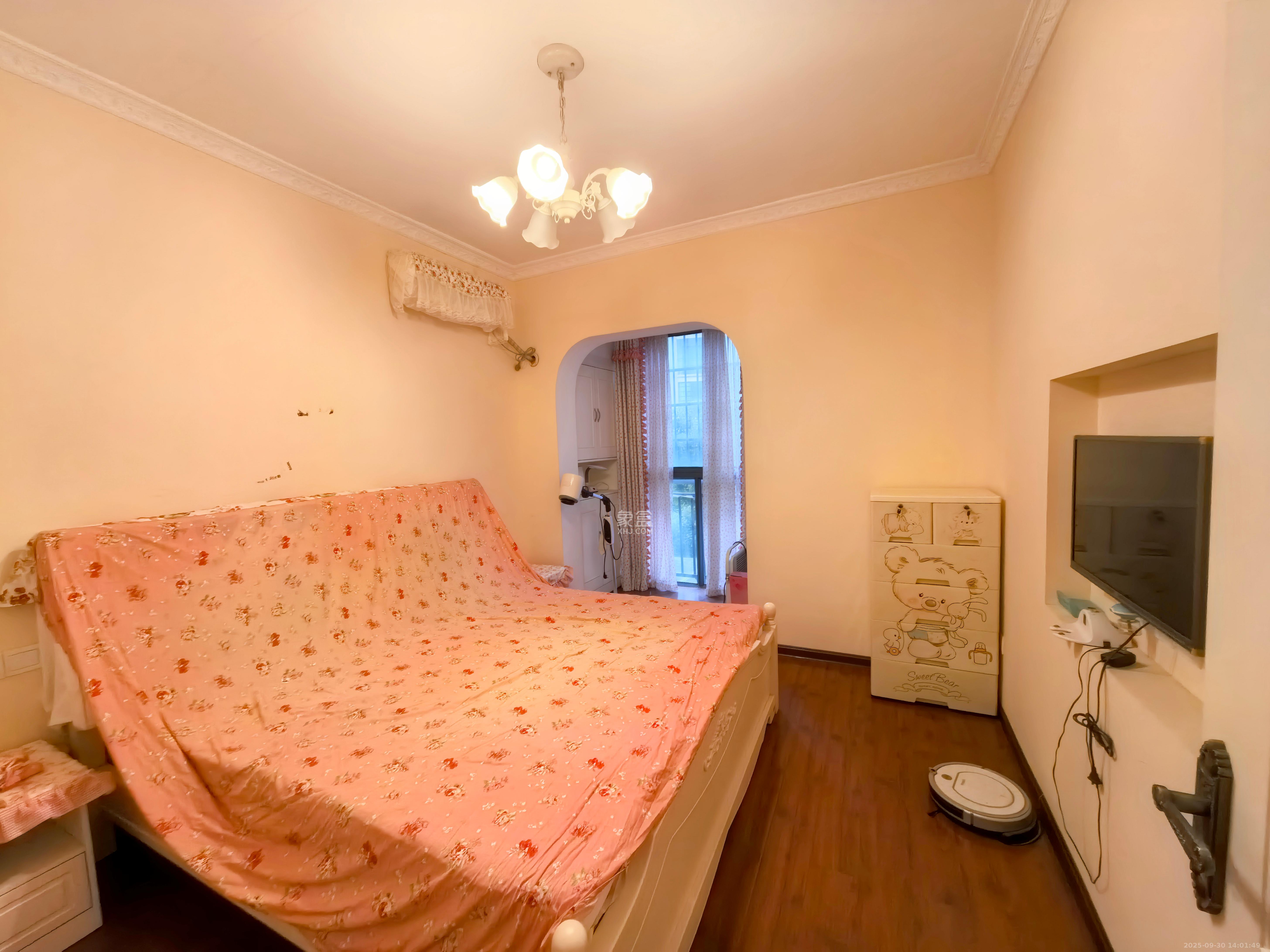 东方锦泰 2室2厅1卫 26.8万 东方锦泰 2室2厅1卫 26.8万客厅