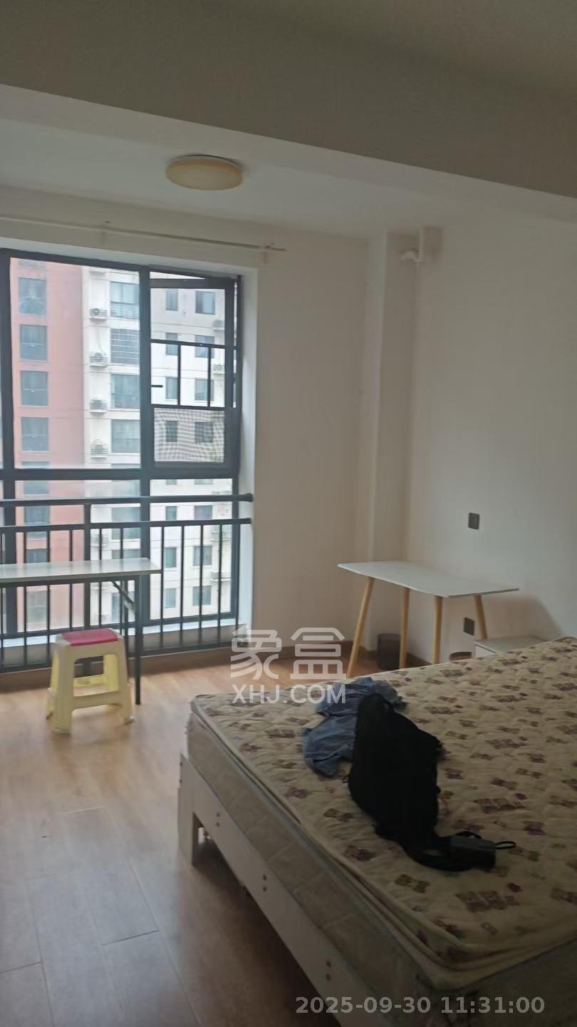 新盛珑璟台  2室2厅1卫    2000.0元/月