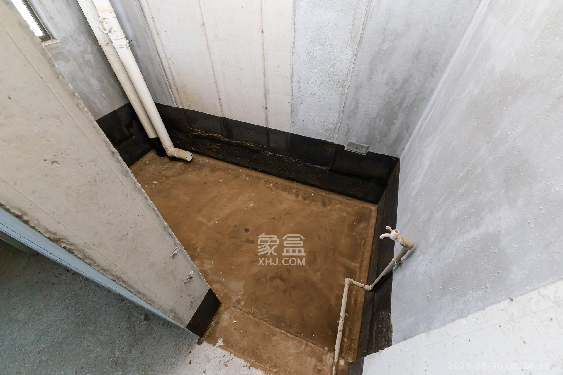 润和湘江天地E区 4室2厅2卫 168.0万 润和湘江天地E区 4室2厅2卫 168.0万卫生间