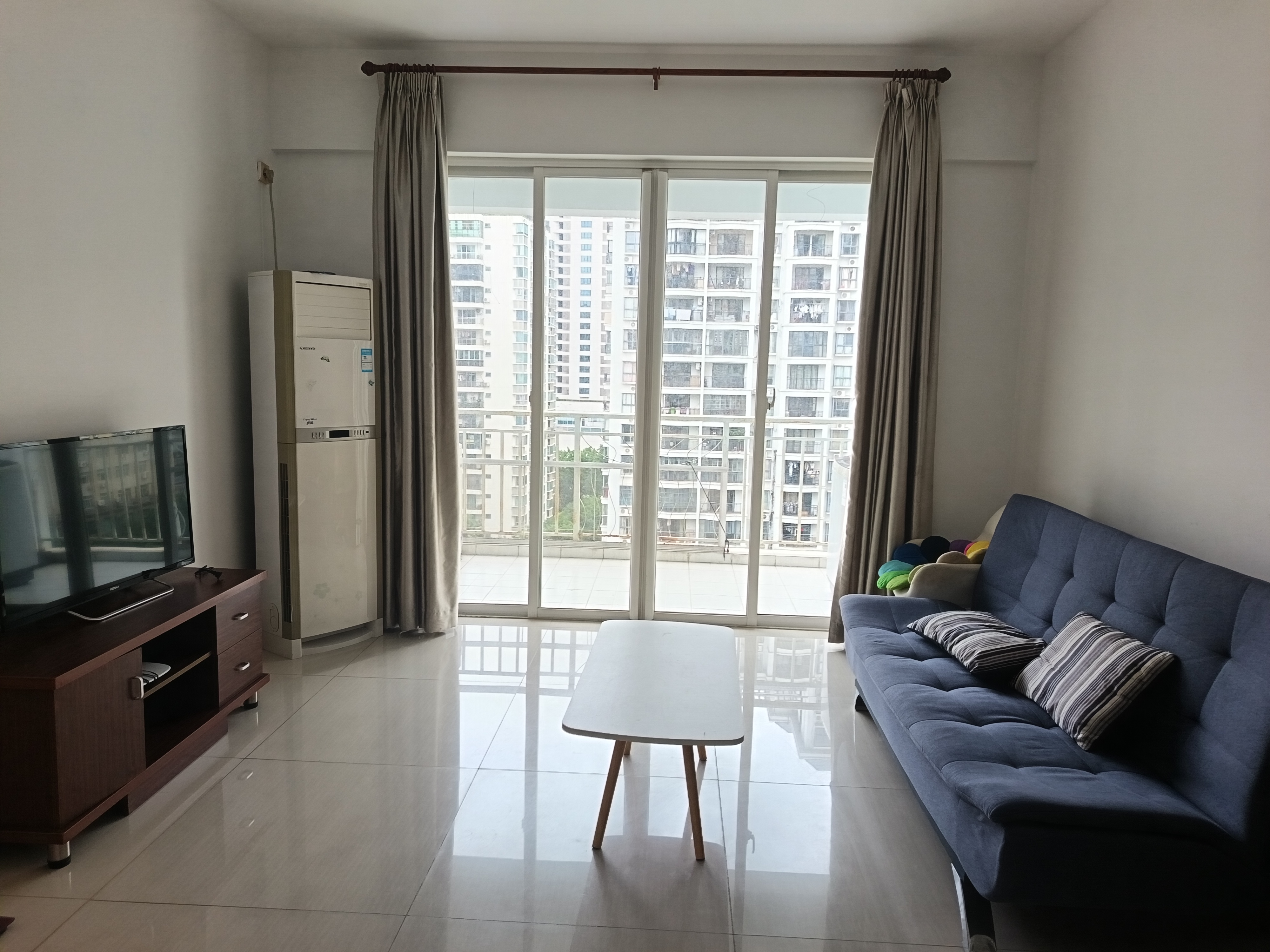 濠江花园 2室2厅1卫 2300.0元/月 濠江花园 2室2厅1卫 2300.0元/月室内图