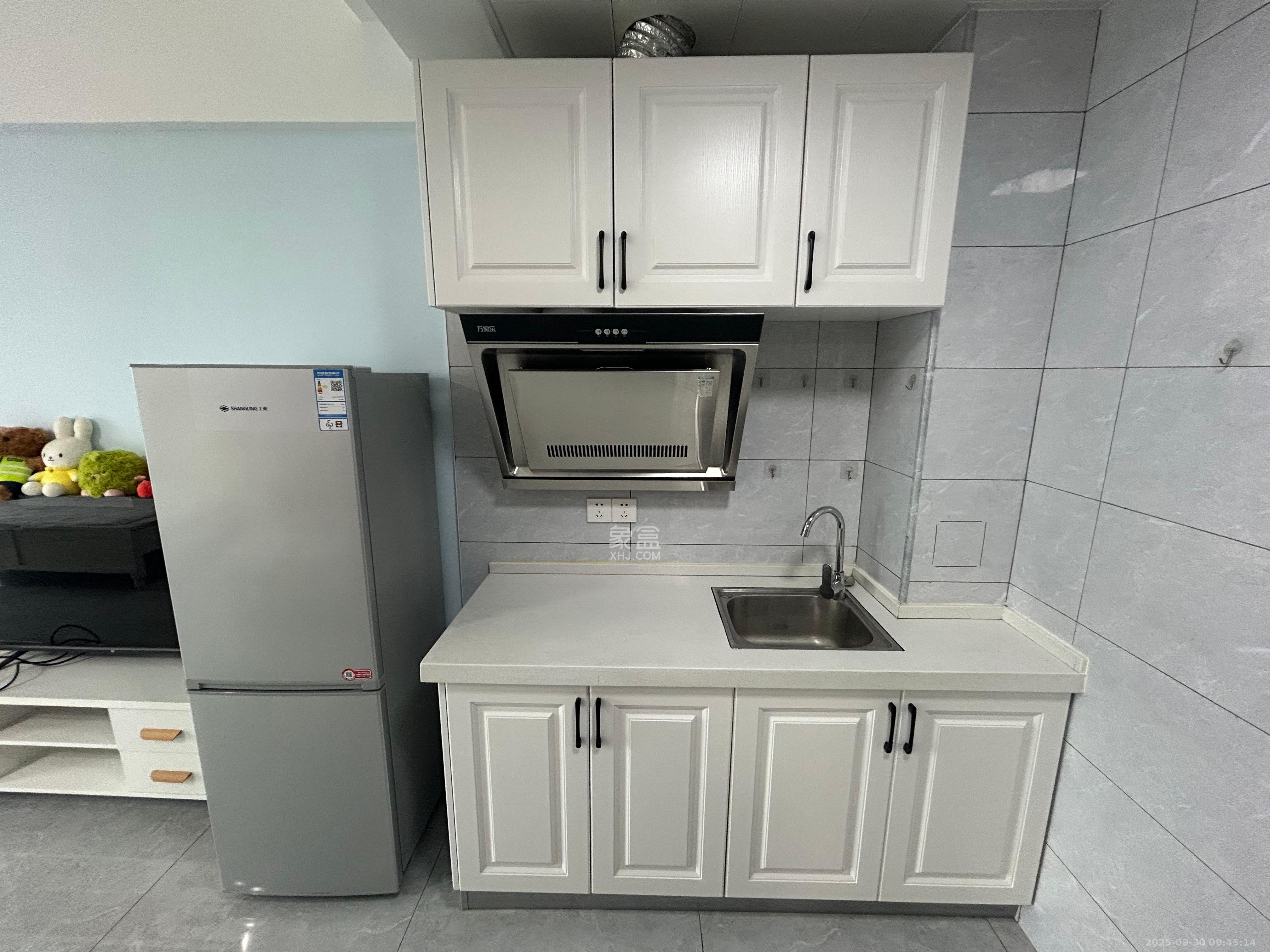 金科时代中心 1室1厅1卫 1500.0元/月 金科时代中心 1室1厅1卫 1500.0元/月室内图