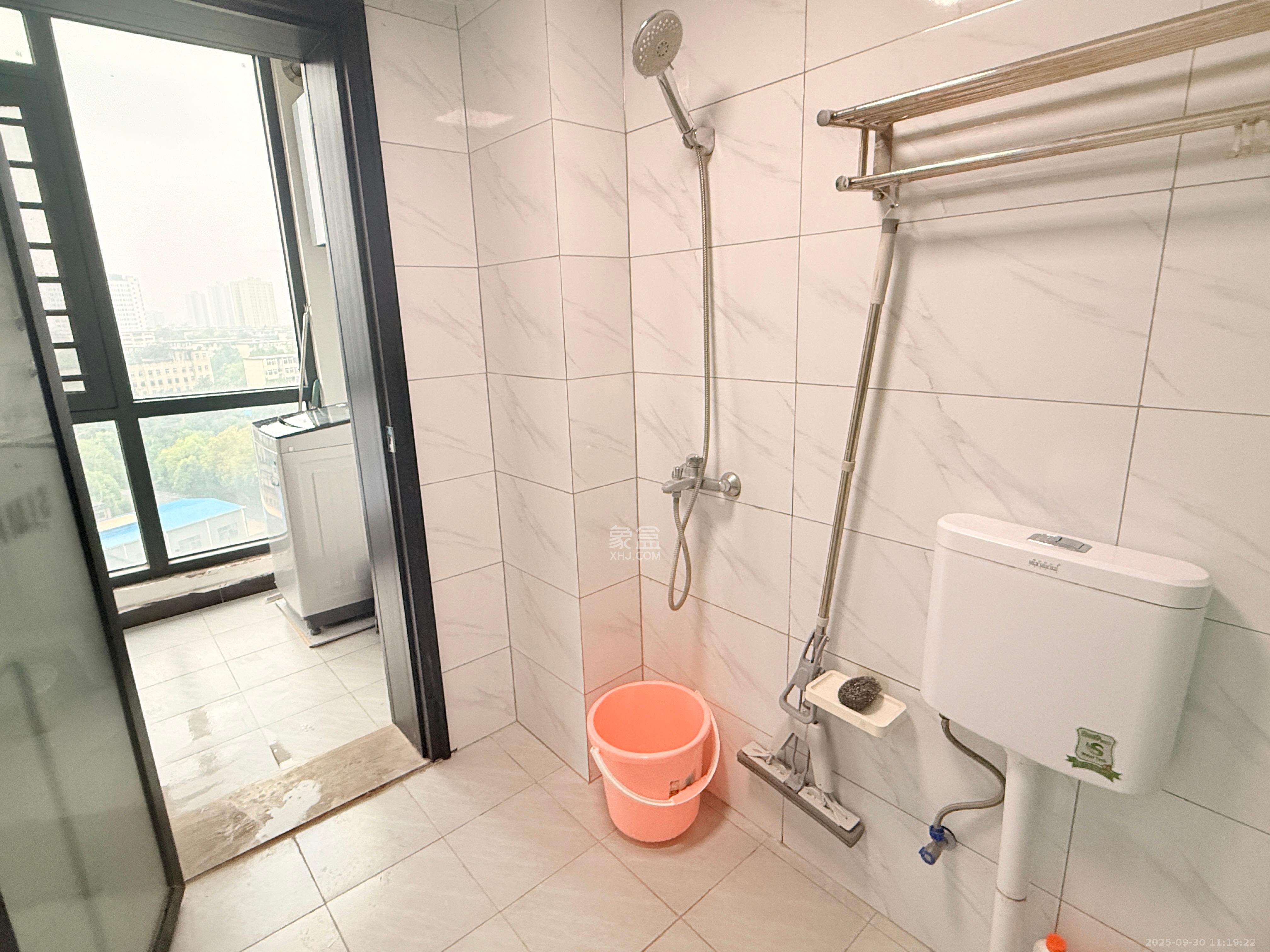 振业城三期 4室2厅2卫 3000.0元/月 振业城三期 4室2厅2卫 3000.0元/月室内图